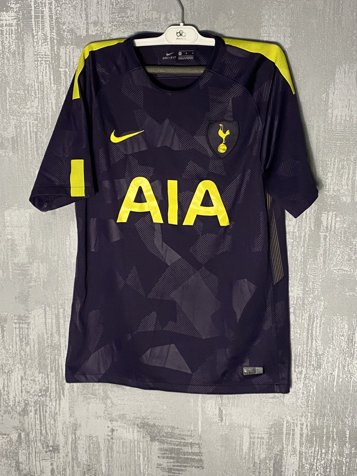 Nike 2017 2018 Tottenham Hotspur Nike Soccer Jersey Third AIA Size US M / EU 48-50 / 2 - 1 Thumbnail