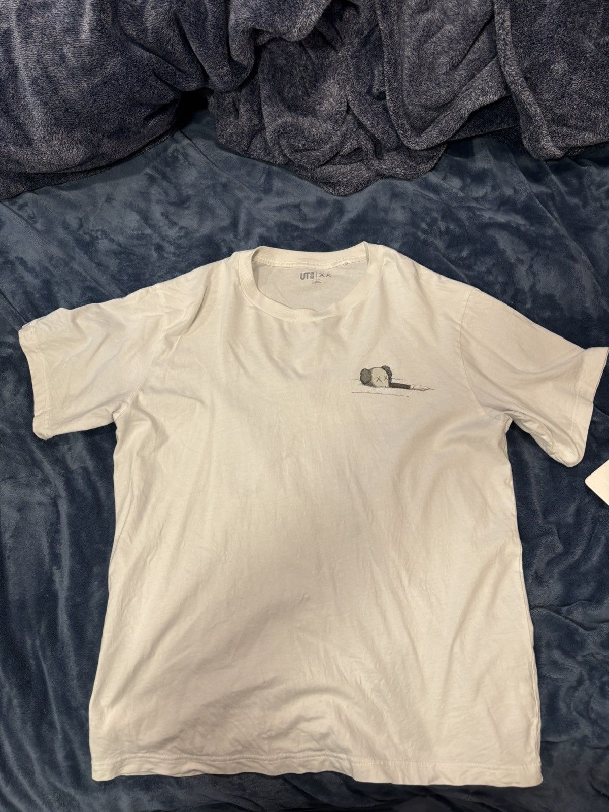 Kaws × Uniqlo KAWS X UNIQLO PAINTING TEE L Size US L / EU 52-54 / 3 - 1 Thumbnail