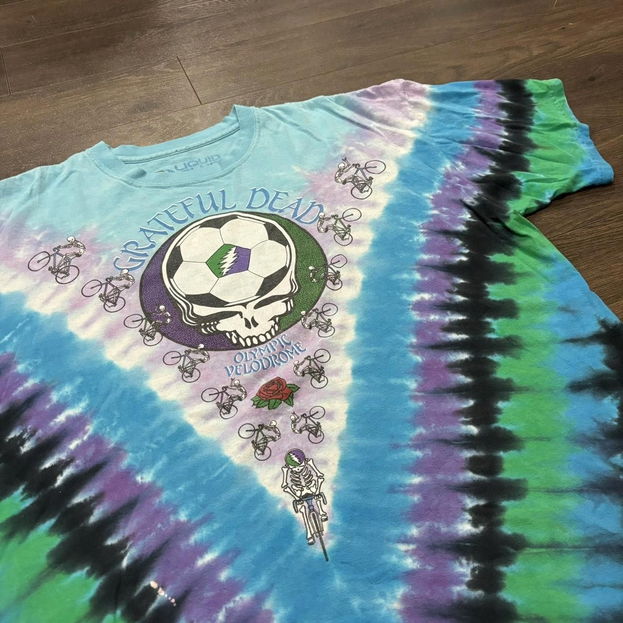 Liquid Blue grateful dead Olympic velodrome playing in the field t shirt Size US XXL / EU 58 / 5 - 1 Thumbnail