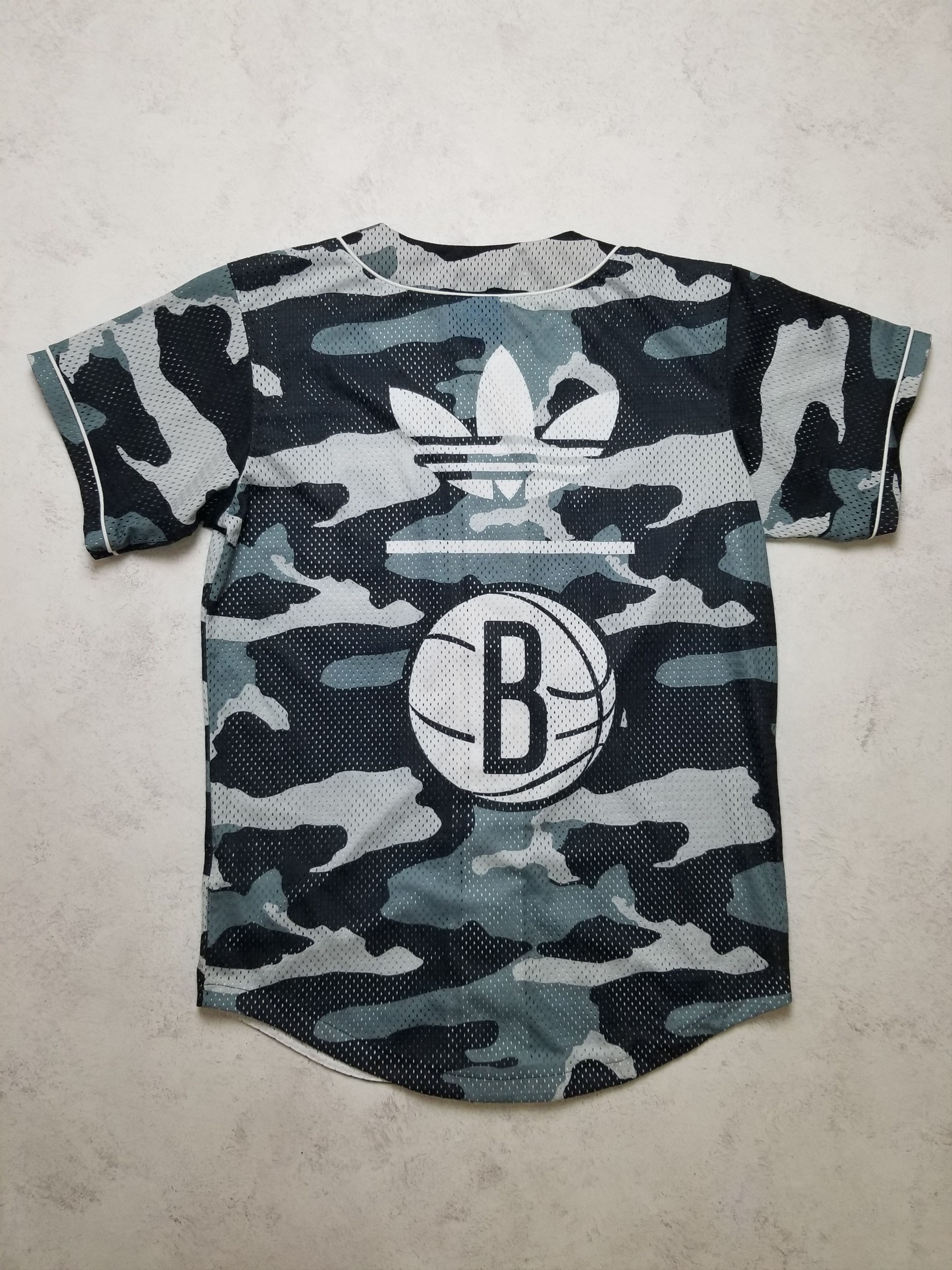 Adidas BROOKLYN NETS NBA BASKETBALL JERSEY ADIDAS ORIGINAL CAMO Size US M / EU 48-50 / 2 - 3 Thumbnail