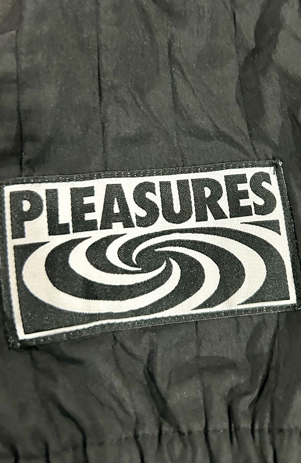 Pleasures PLEASURES Rescue Pleated Track Jacket – Black size large Size US L / EU 52-54 / 3 - 13 Thumbnail