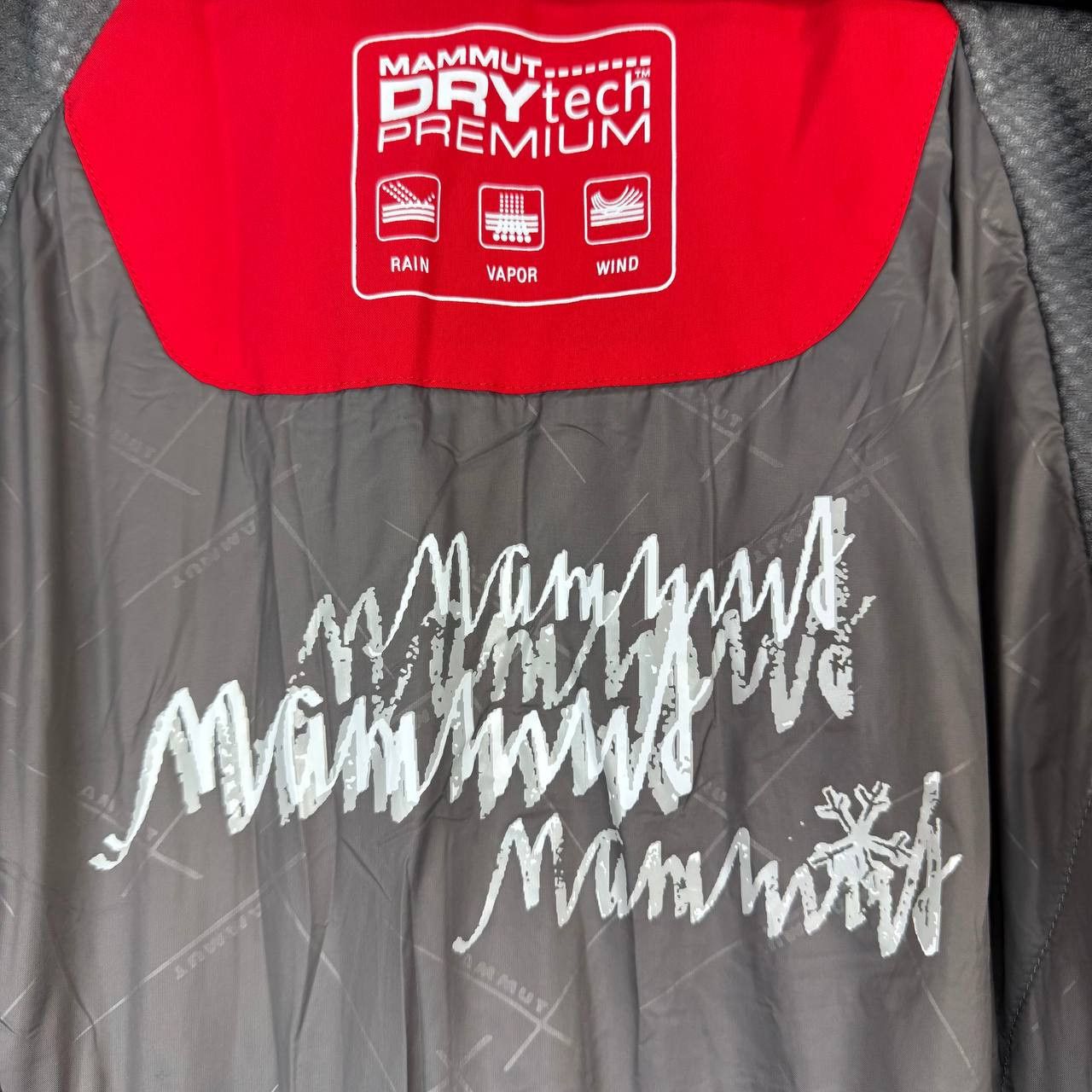 Mammut Mammut DryTech Premium Ski Jacket Red Waterproof Size S Size US S / EU 44-46 / 1 - 4 Thumbnail