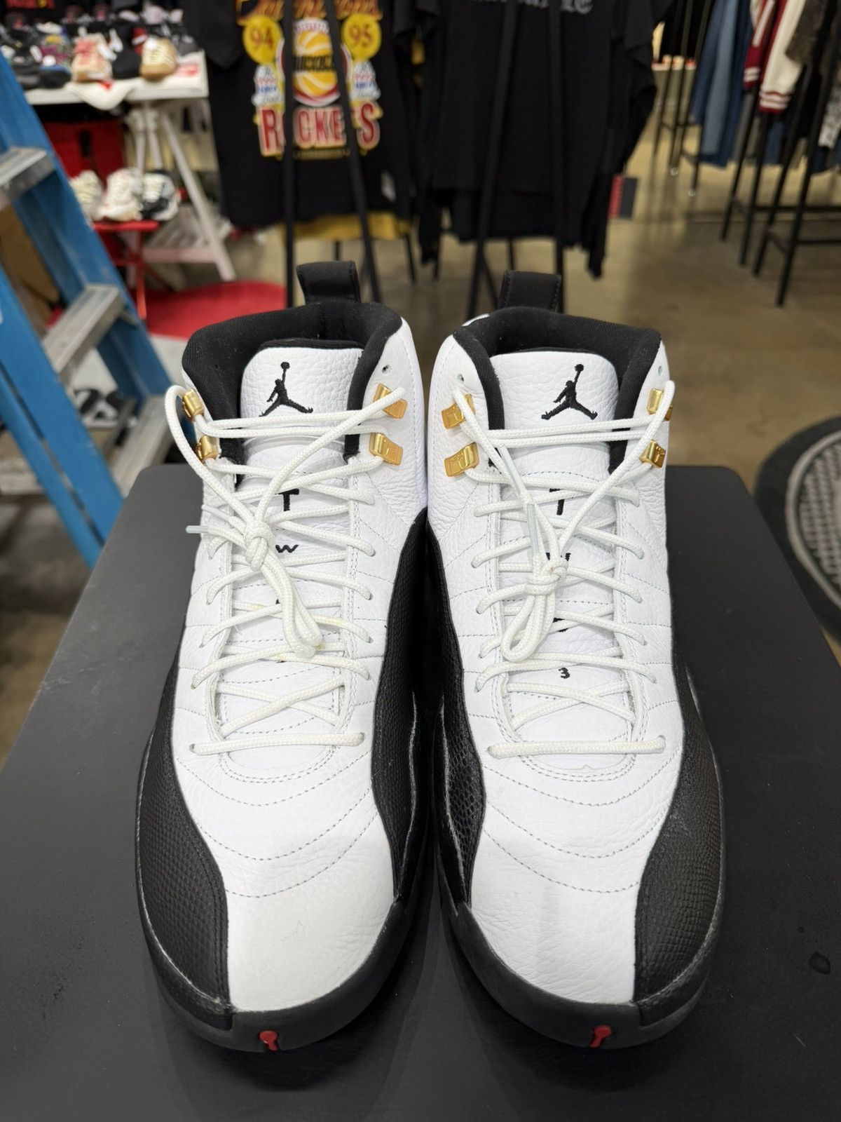 Jordan Brand Air Jordan 12 Taxi Size 13 (2025) Size US 13 / EU 46 - 2 Thumbnail