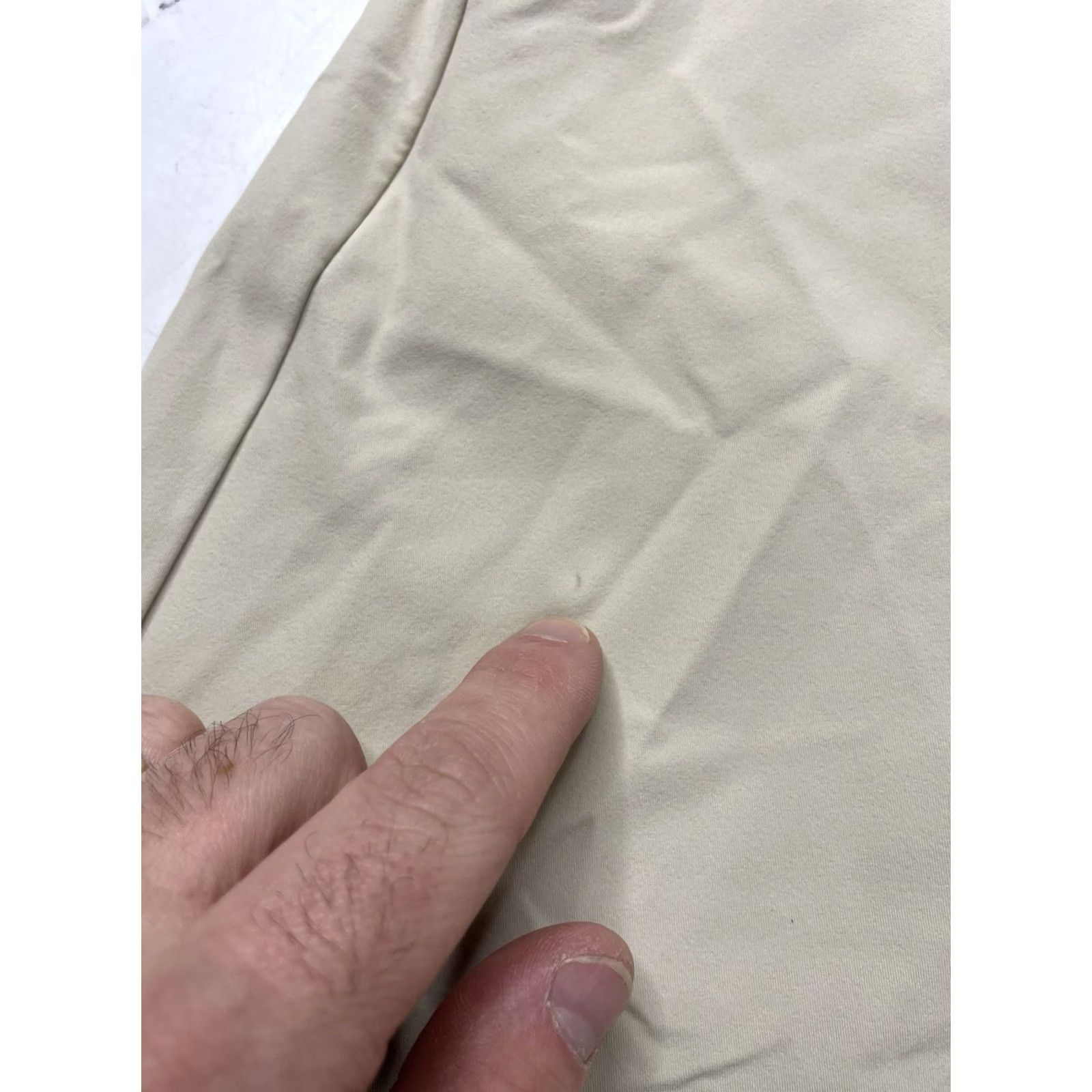 Peter Millar Peter Millar Golf Chino Shorts Mens 36 Beige Performance Stretch Size US 36 / EU 52 - 5 Thumbnail