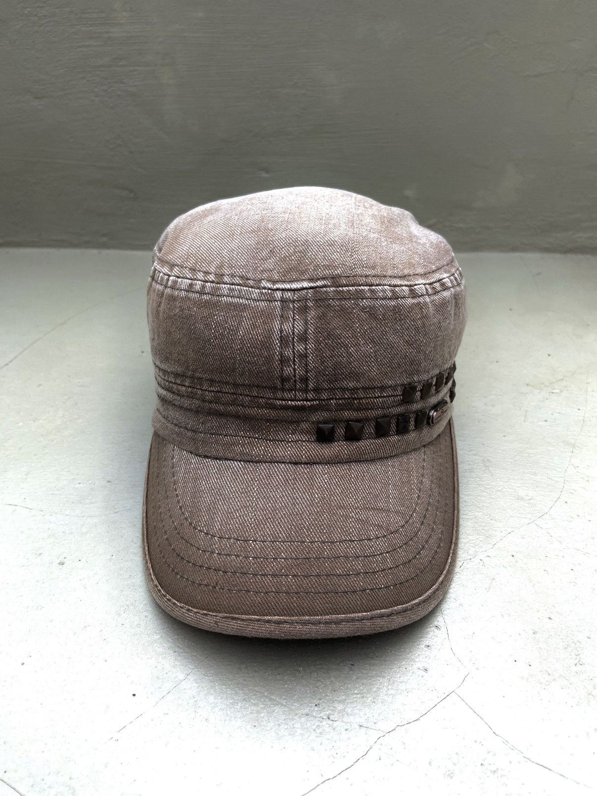 If Six Was Nine 2000s classic FS fushi Buton studded patrol hat Size ONE SIZE - 3 Thumbnail