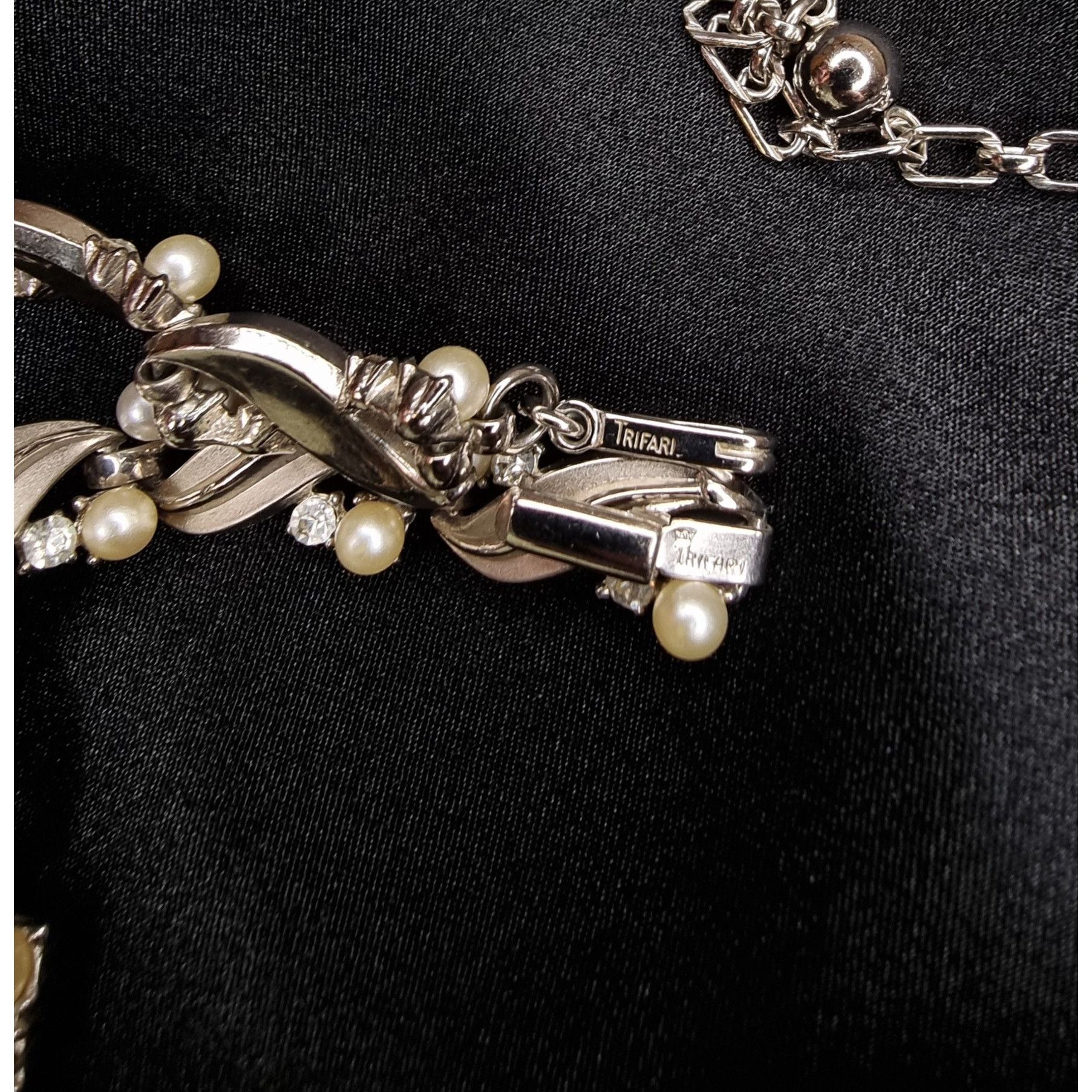 Vintage Rare Find Vintage 1950s TRIFARI Signed Necklace & Bracelet S Size ONE SIZE - 6 Thumbnail