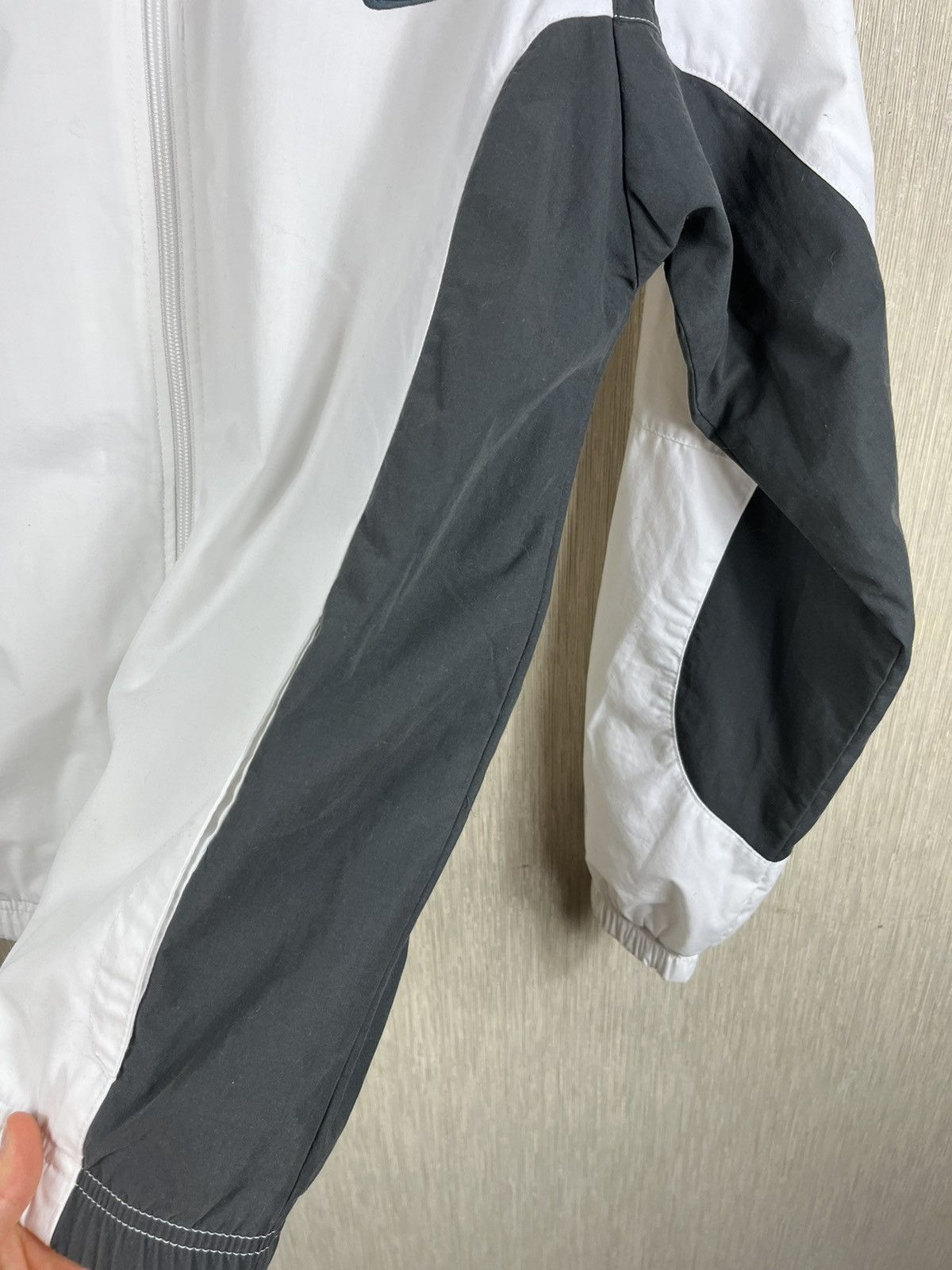 Nike × Vintage Vintage Nike athletic dept y2k nylon windbreaker jacket Size US L / EU 52-54 / 3 - 12 Thumbnail