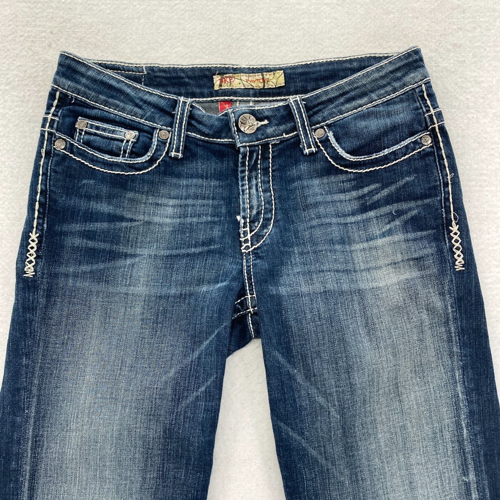 Vintage Buckle BKE Payton Crop Jeans Women's 26 Medium Wash Blue Stretch Denim Low Rise Jeans Size 26" / US 2 / IT 38 - 2 Thumbnail