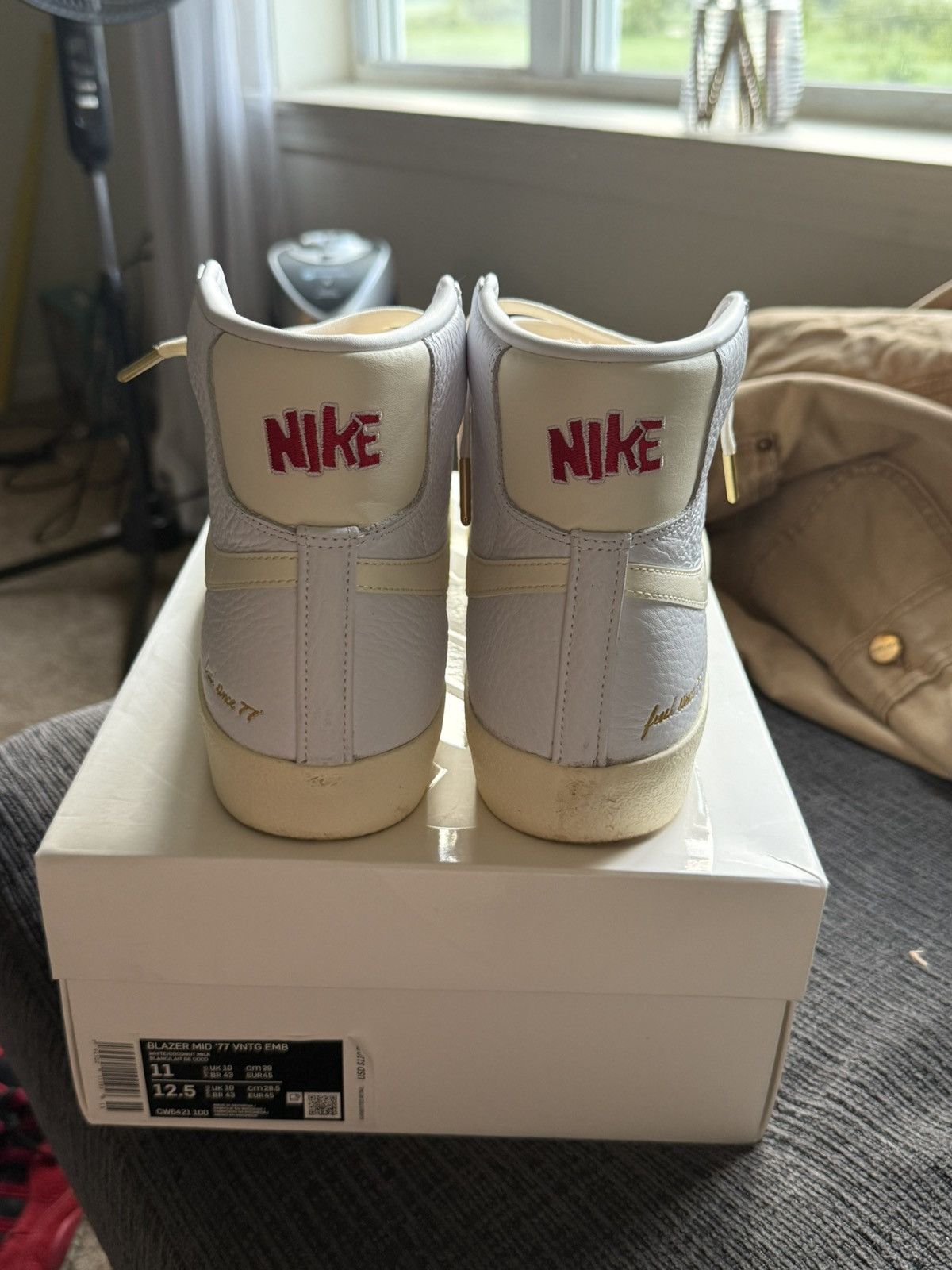 Nike Blazer Mid 77 VNTG EMB Size US 11 / EU 44 - 4 Thumbnail