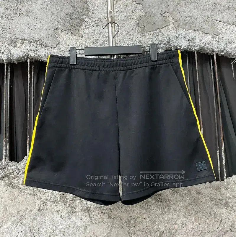Acne Studios Acne Studios Black Cotton Men's Shorts. Size US 32 / EU 48 - 1 Thumbnail