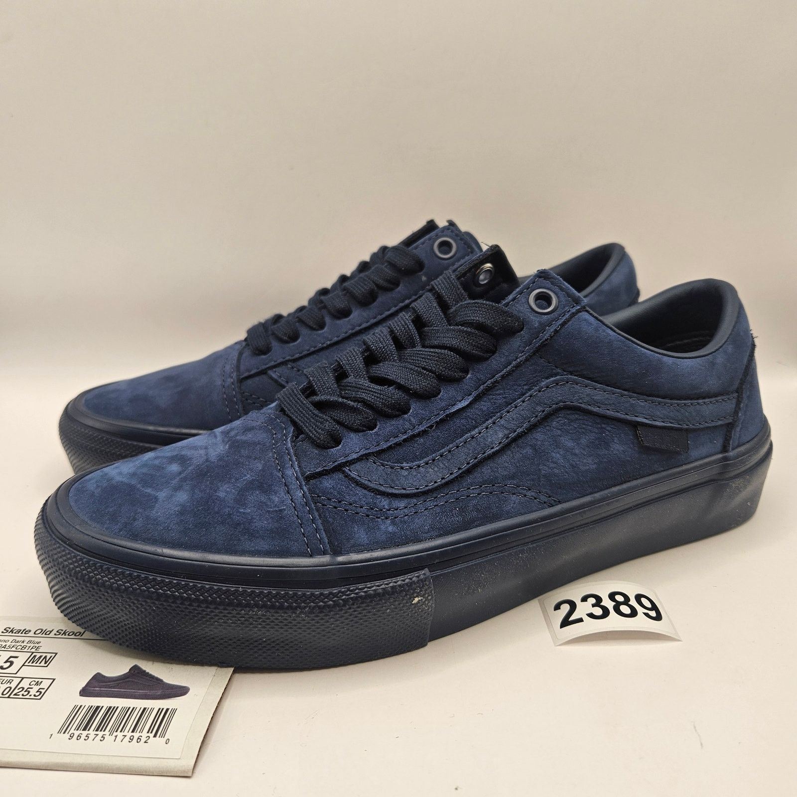 Vans VANS MEN'S 7.5 SKATE OLD SKOOL MONO DARK BLUE NWOB Size US 7.5 / EU 40-41 - 1 Thumbnail