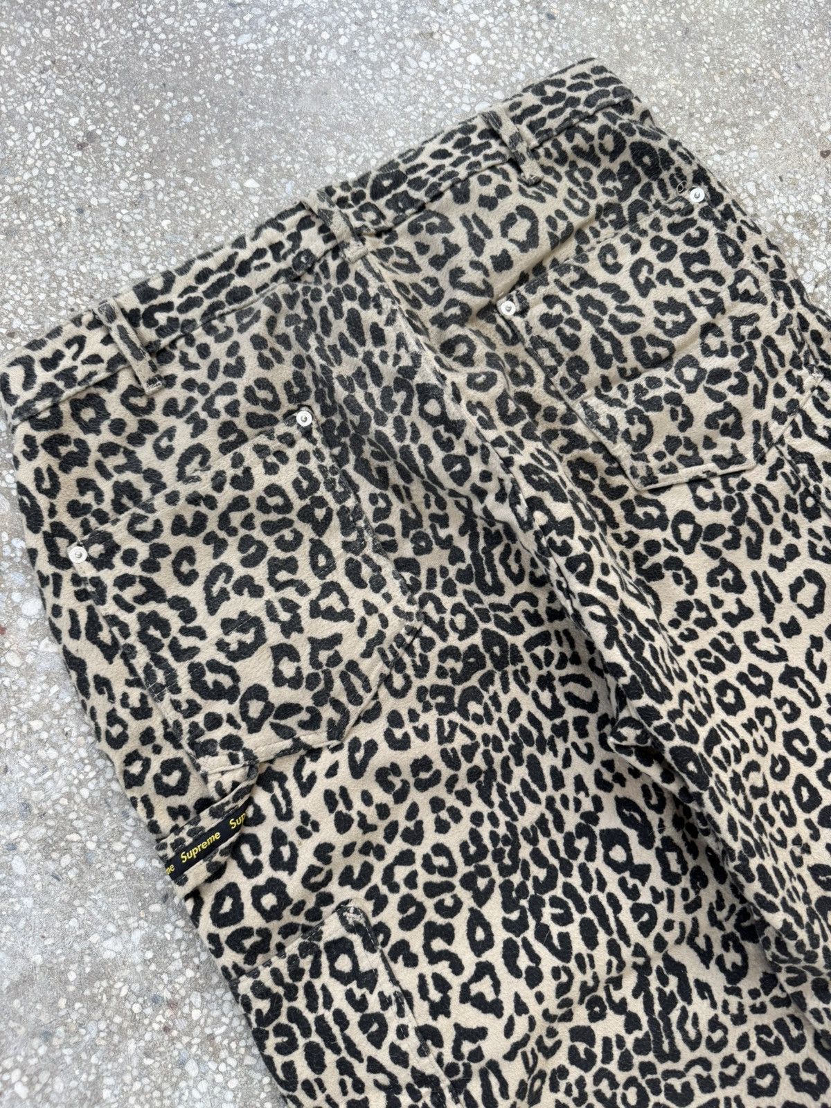 Supreme FW22 KINDERMANN GMBH COTTON MOLESKIN DOUBLE KNEE LEOPARD Size US 34 / EU 50 - 16 Thumbnail