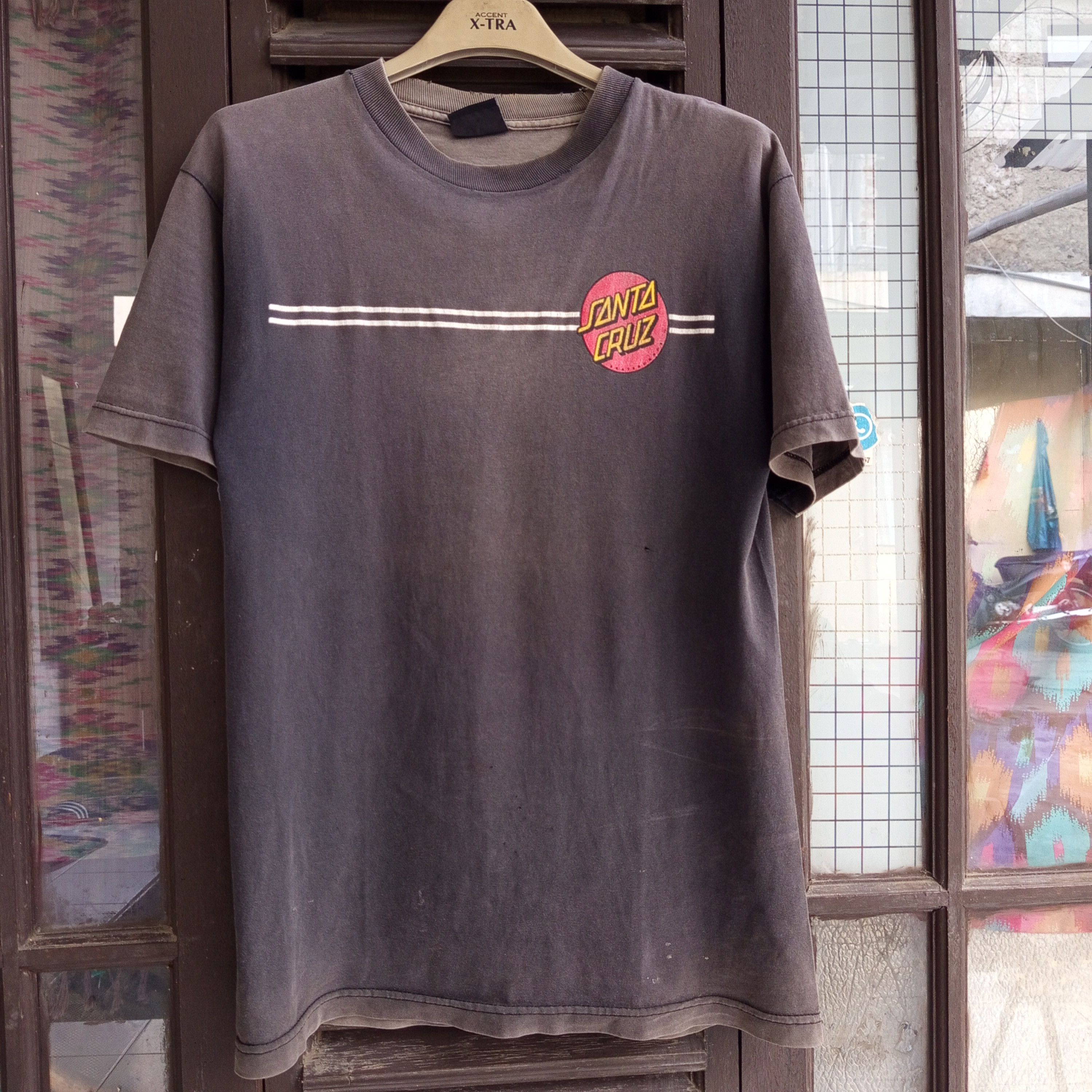 Santa Cruz Skateboards Vintage Santa Cruz Logo Skateboards t shirt Size US M / EU 48-50 / 2 - 1 Thumbnail
