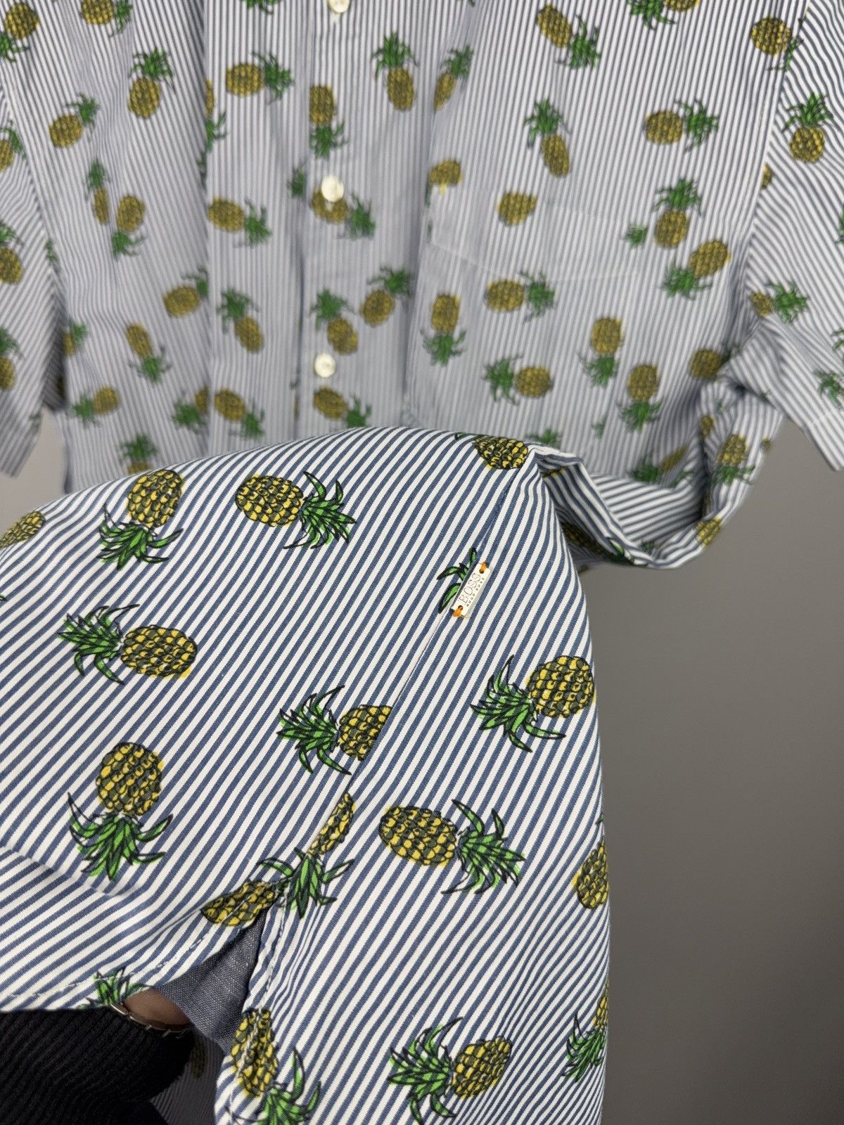 Hugo Boss Luxury 00s BOSS Hugo Boss Pineapple Stripe Shirt XL Slim Size US L / EU 52-54 / 3 - 8 Thumbnail