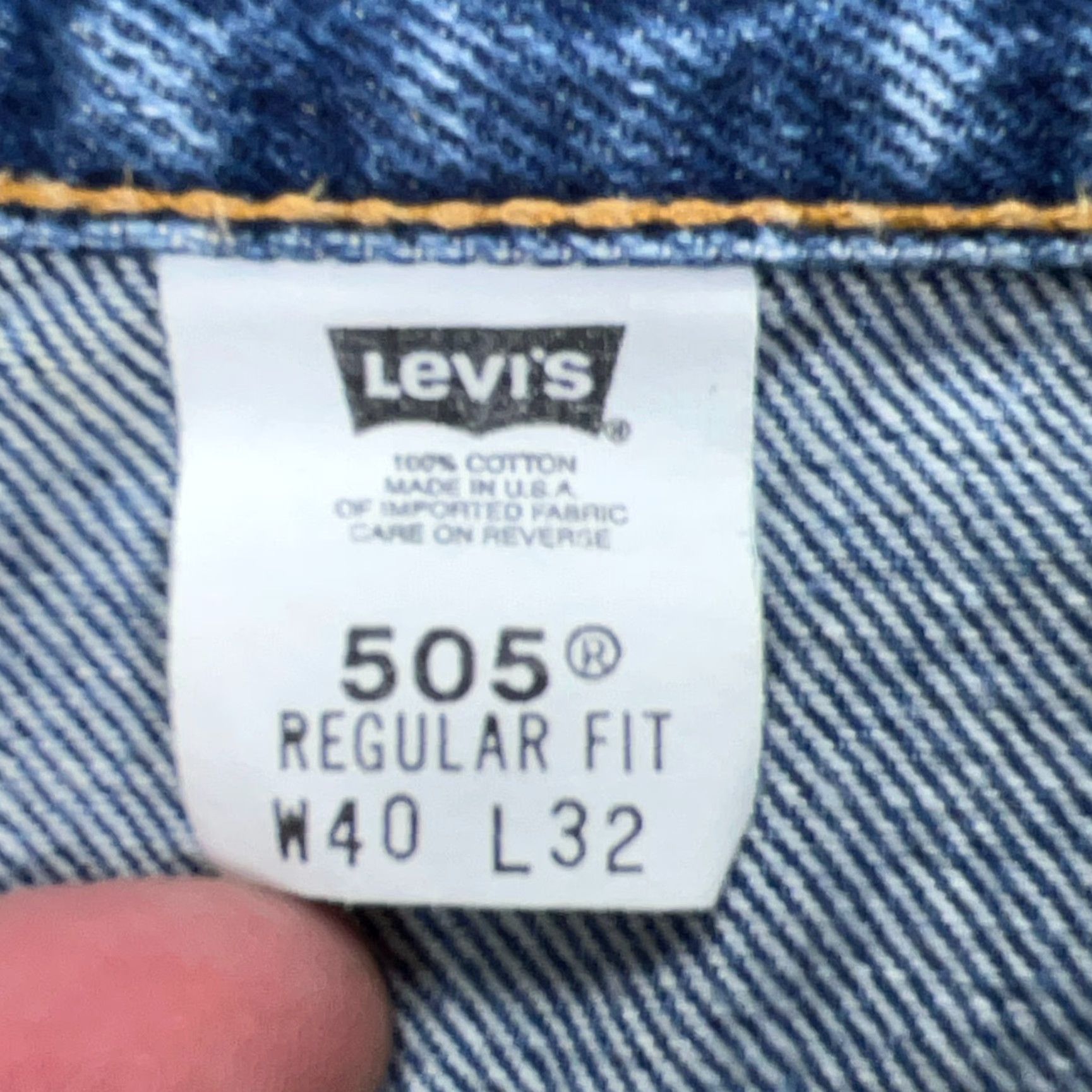 Levi's VINTAGE Levi's 505 Jeans Men 40x32 Straight Regular Fit Med Wash Blue 5-Pocket Belt Loops Zipper N/A Size US 40 / EU 56 - 3 Thumbnail