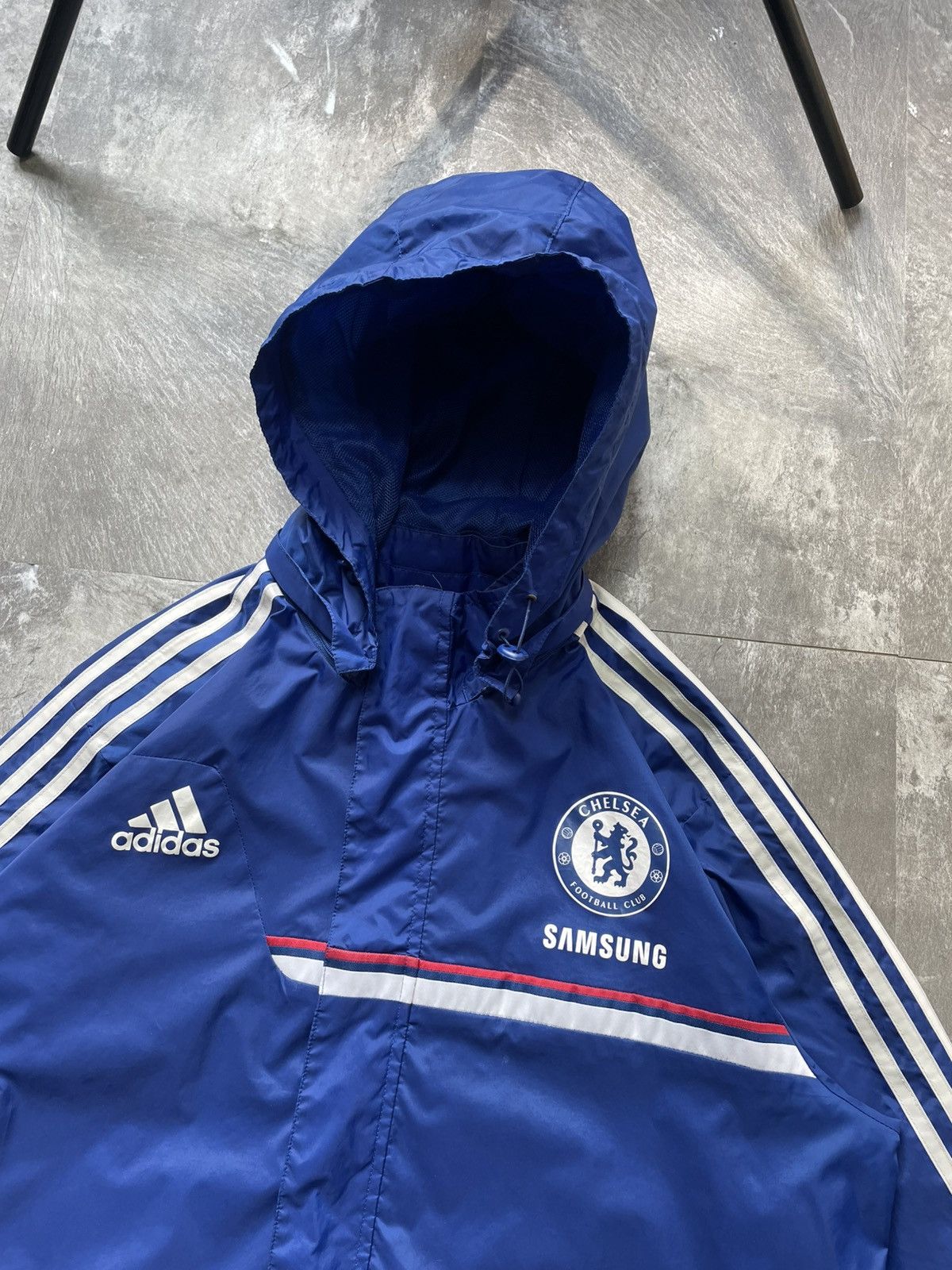 Adidas Vintage Adidas Chelsea Nylon Football Jacket Hooded Y2k Size US XL / EU 56 / 4 - 3 Thumbnail