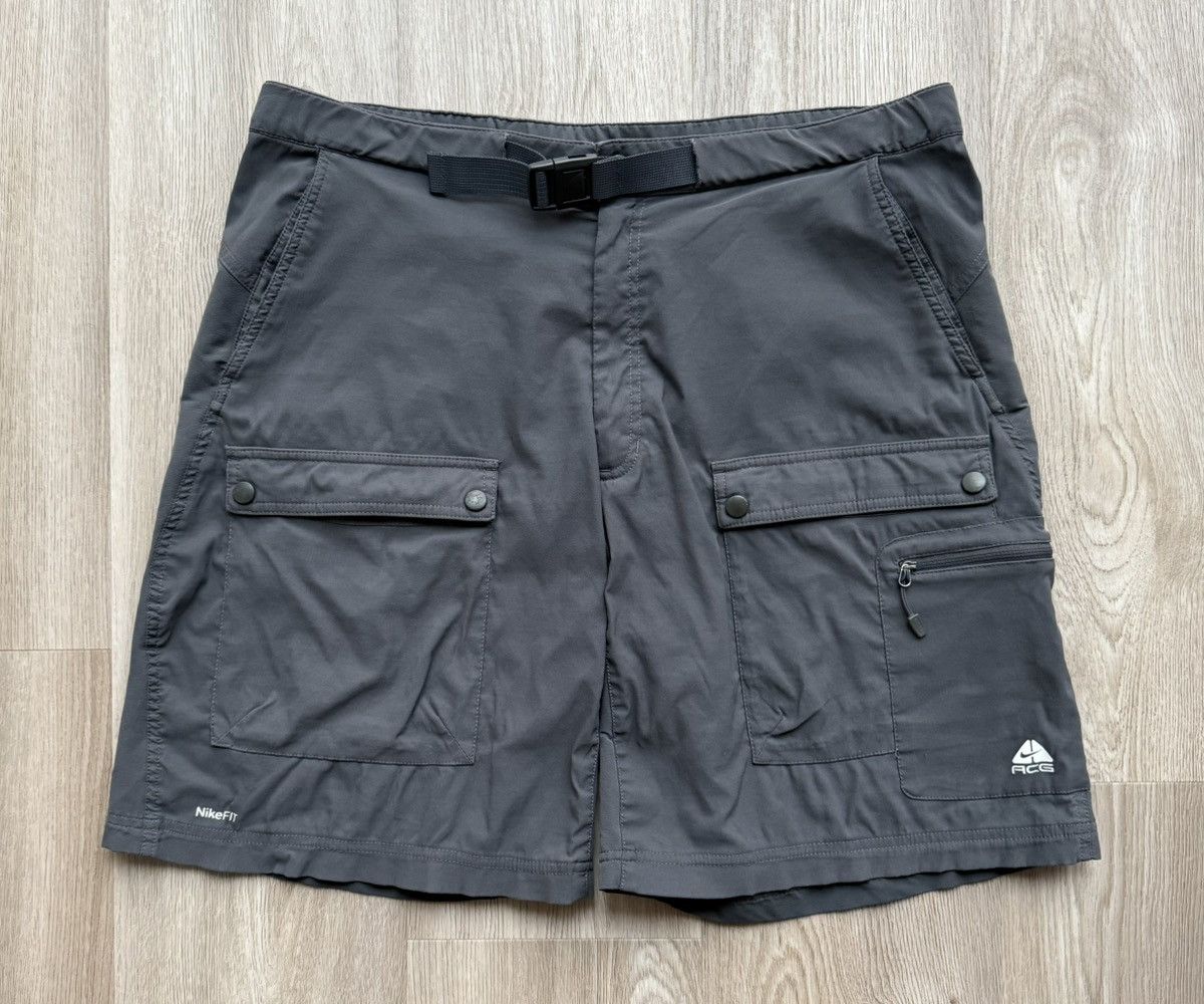 Vintage Nike ACG Multipocket Gray Cargo Shorts