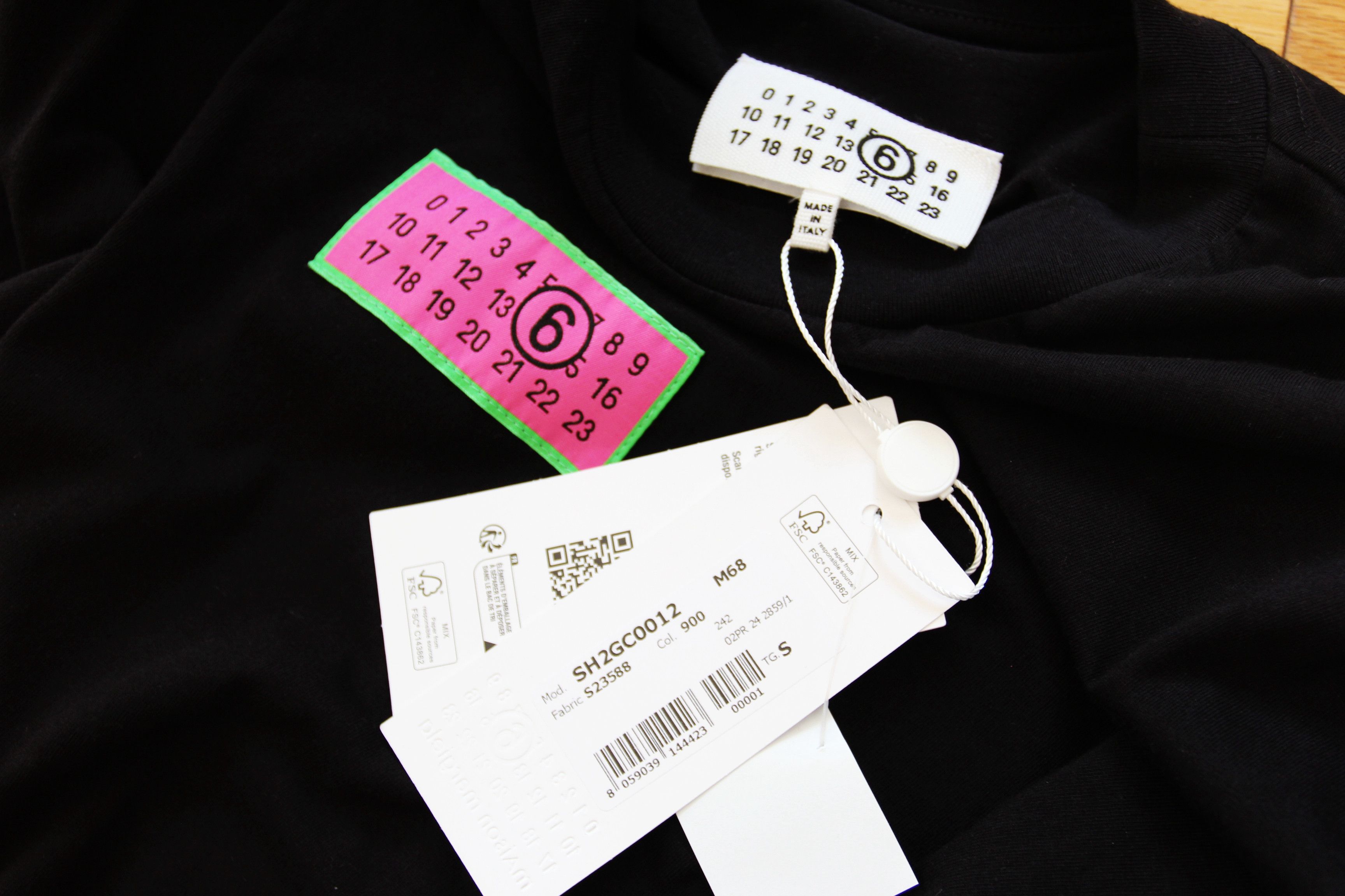 Maison Margiela BNWT AW24 MM6 MAISON MARGIELA NUMBERS MOTIF TSHIRT S Size US S / EU 44-46 / 1 - 9 Thumbnail