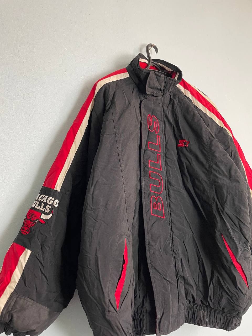 NBA Vintage 1990’s Chicago Bulls Starter Zip Up Puffer NBA Size US XXL / EU 58 / 5 - 3 Thumbnail