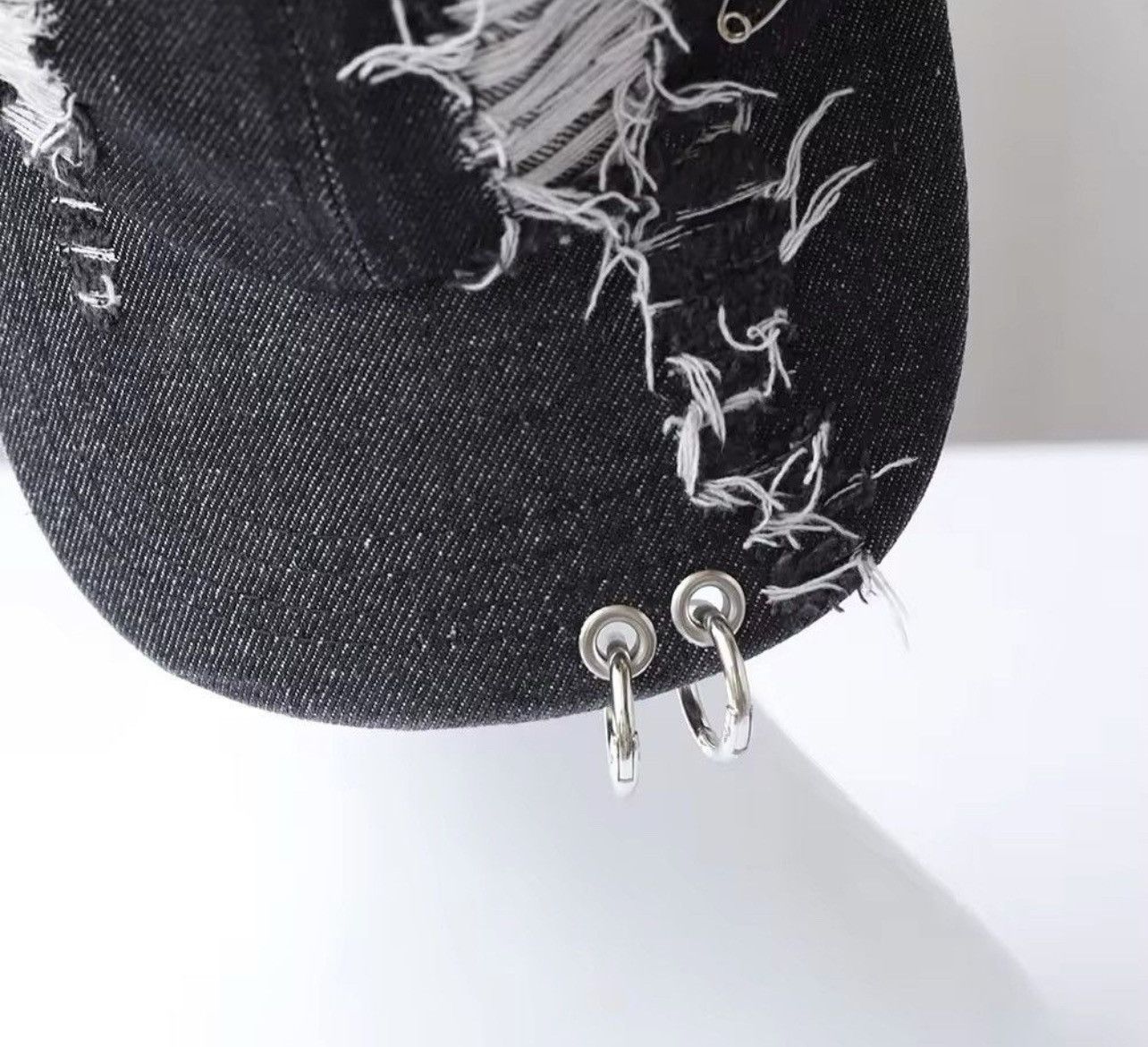 Japanese Brand Rabbit Ears Metal Ring Ripped Denim Baseball Cap Size ONE SIZE - 7 Thumbnail
