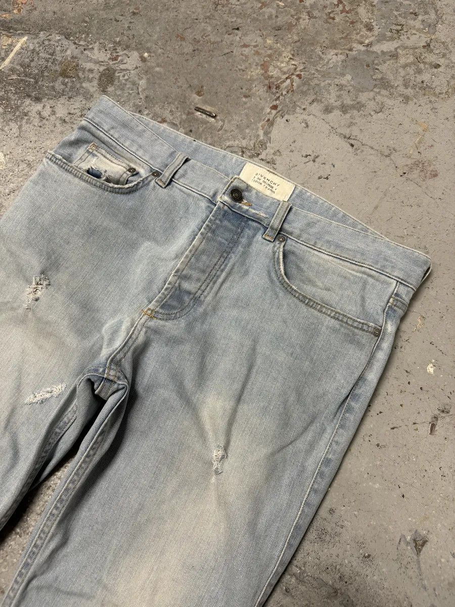 Givenchy 2000s Givenchy Blue Distressed Slim Denim Jeans Size US 33 - 10 Thumbnail