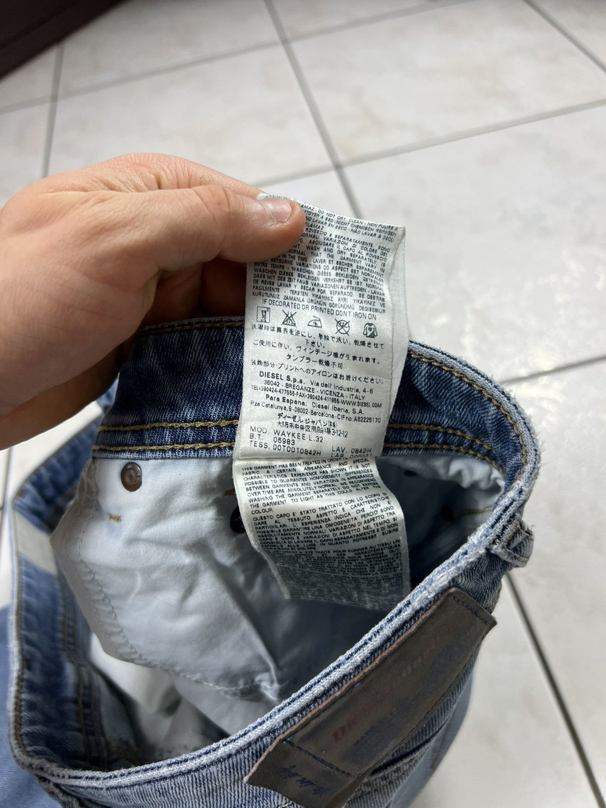 Diesel Vintage Diesel Waykee y2k distressed denim washed jeans pant Size US 34 / EU 50 - 20 Thumbnail