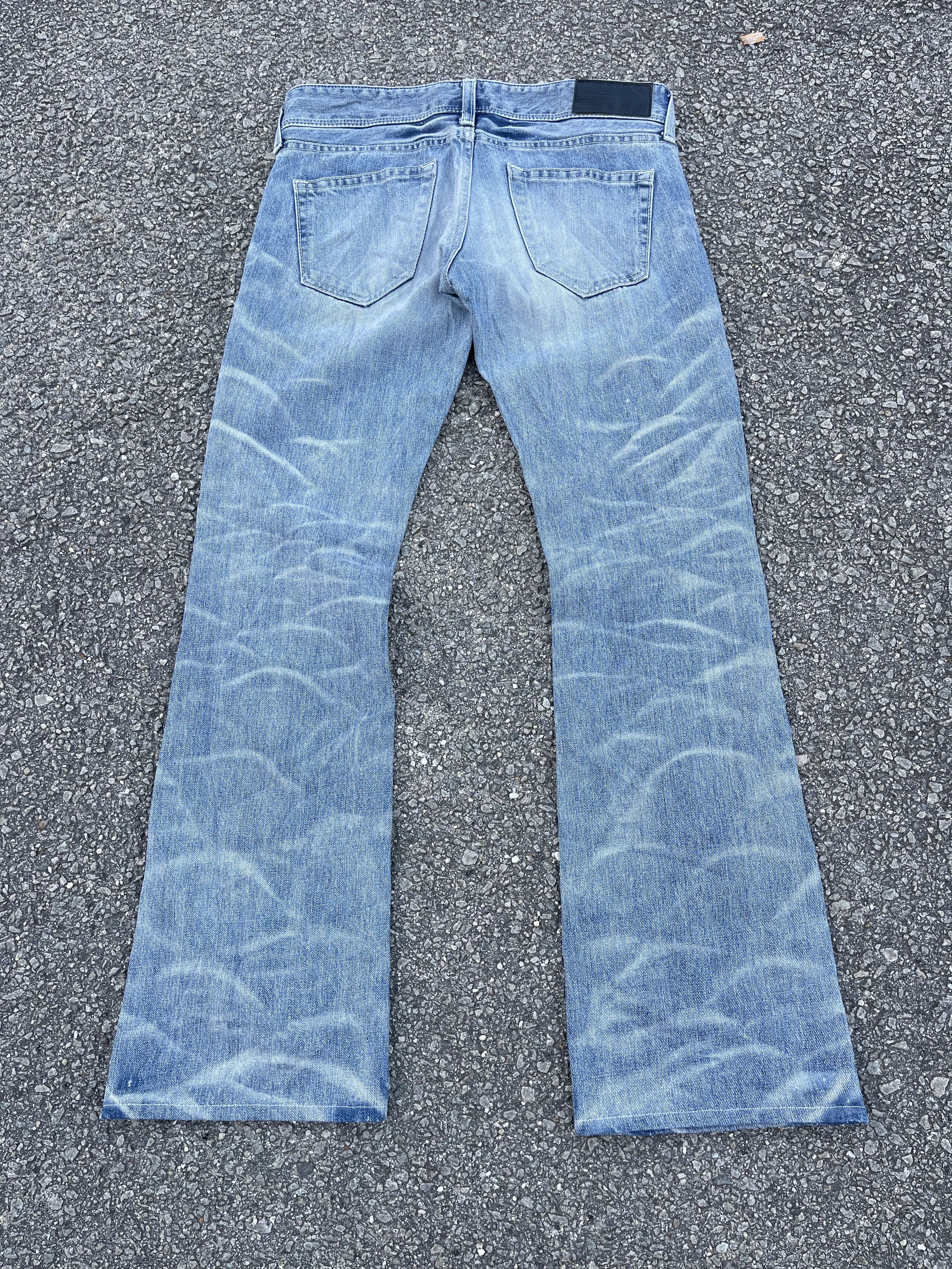 Le Grande Bleu (L.G.B.) Murder License Flare Low Rise Jeans Blue faded of the day Size US 32 / EU 48 - 18 Thumbnail