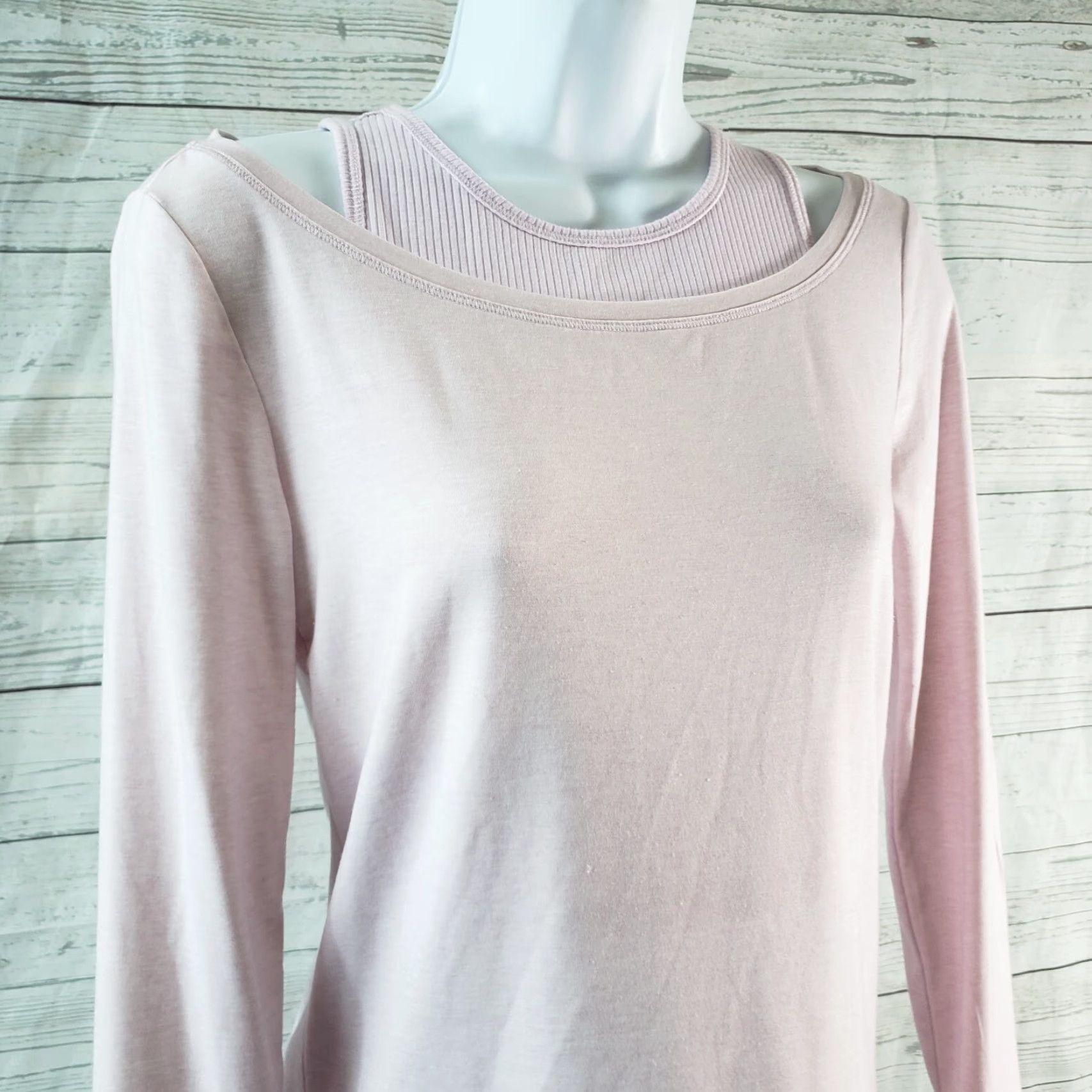 Athleta Athleta Womens Essence Groove Top XSP Pink Long Sleeve Pullover Activewear Shirt Size XS / US 0-2 / IT 36-38 - 2 Thumbnail