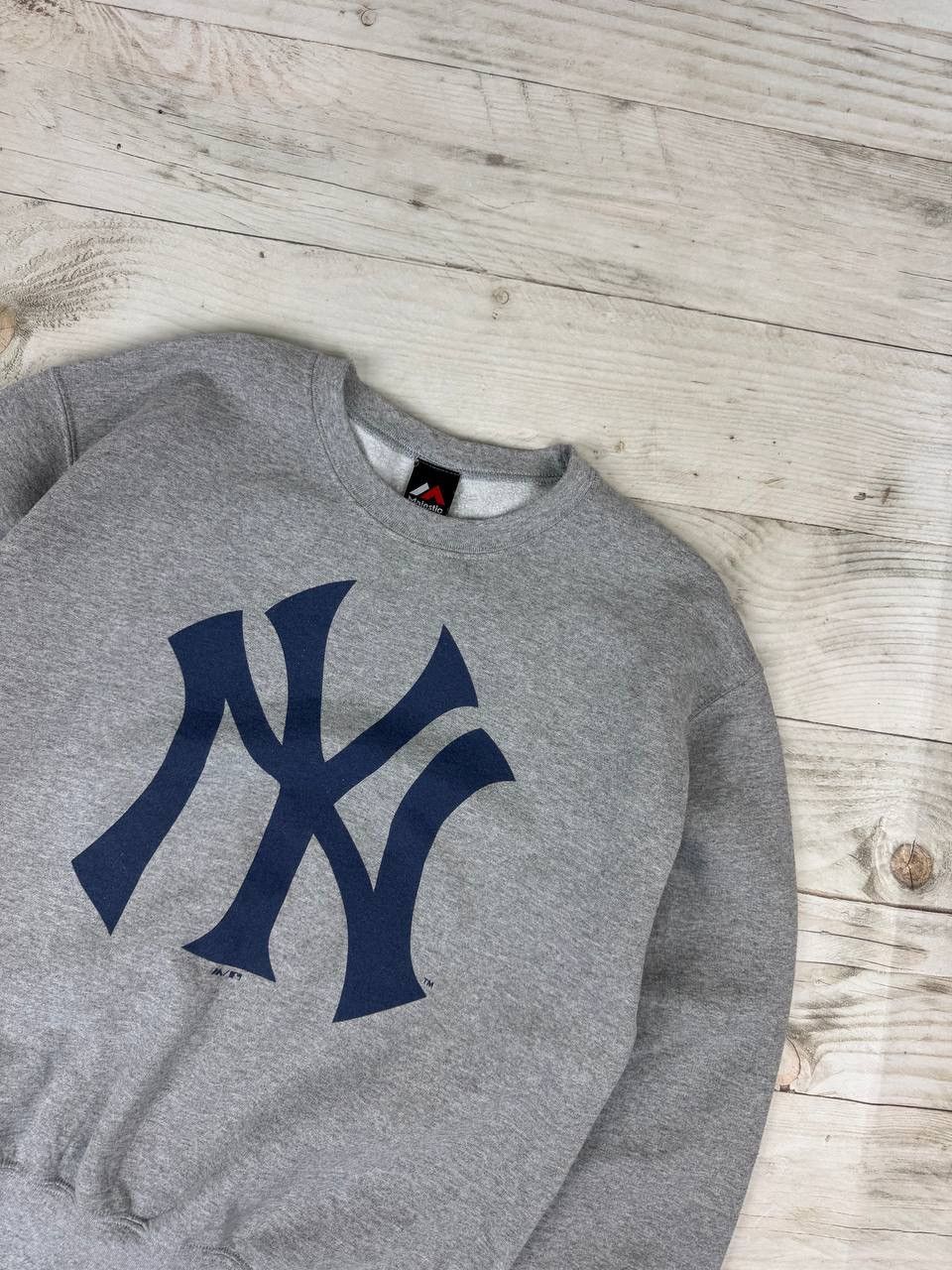 Majestic Vintage Majestic New York Yankees Sweatshirt Big Logo Y2K Size US M / EU 48-50 / 2 - 2 Thumbnail