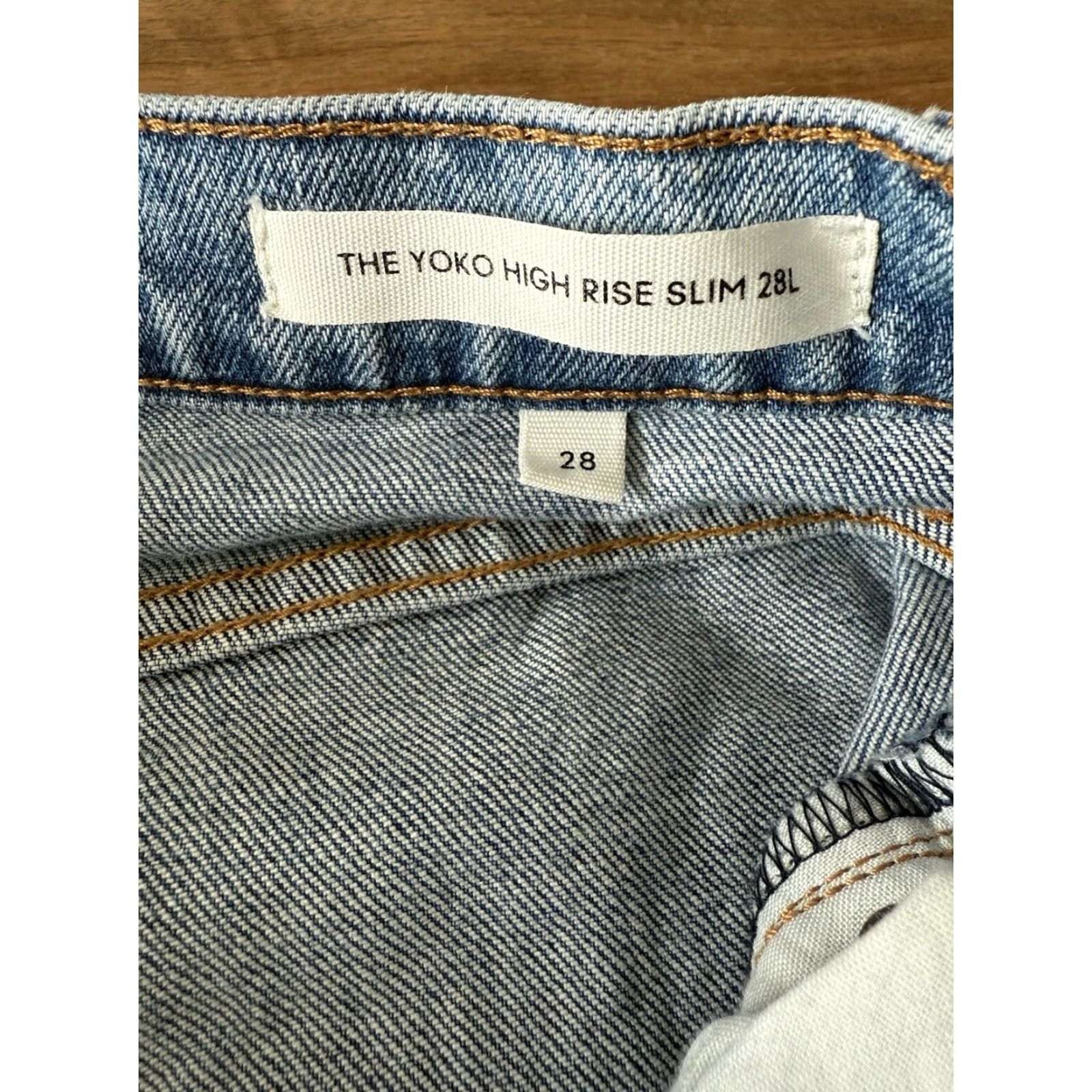 Aritzia Aritzia Denim Forum The Yoko High Rise Slim Fit Jeans Womens 28 Jeans Blue 27x27 5-Pocket Logo Distressed Slimming 90s Bohemian City Grunge Hipster Size 27" / US 4 / IT 40 - 4 Thumbnail