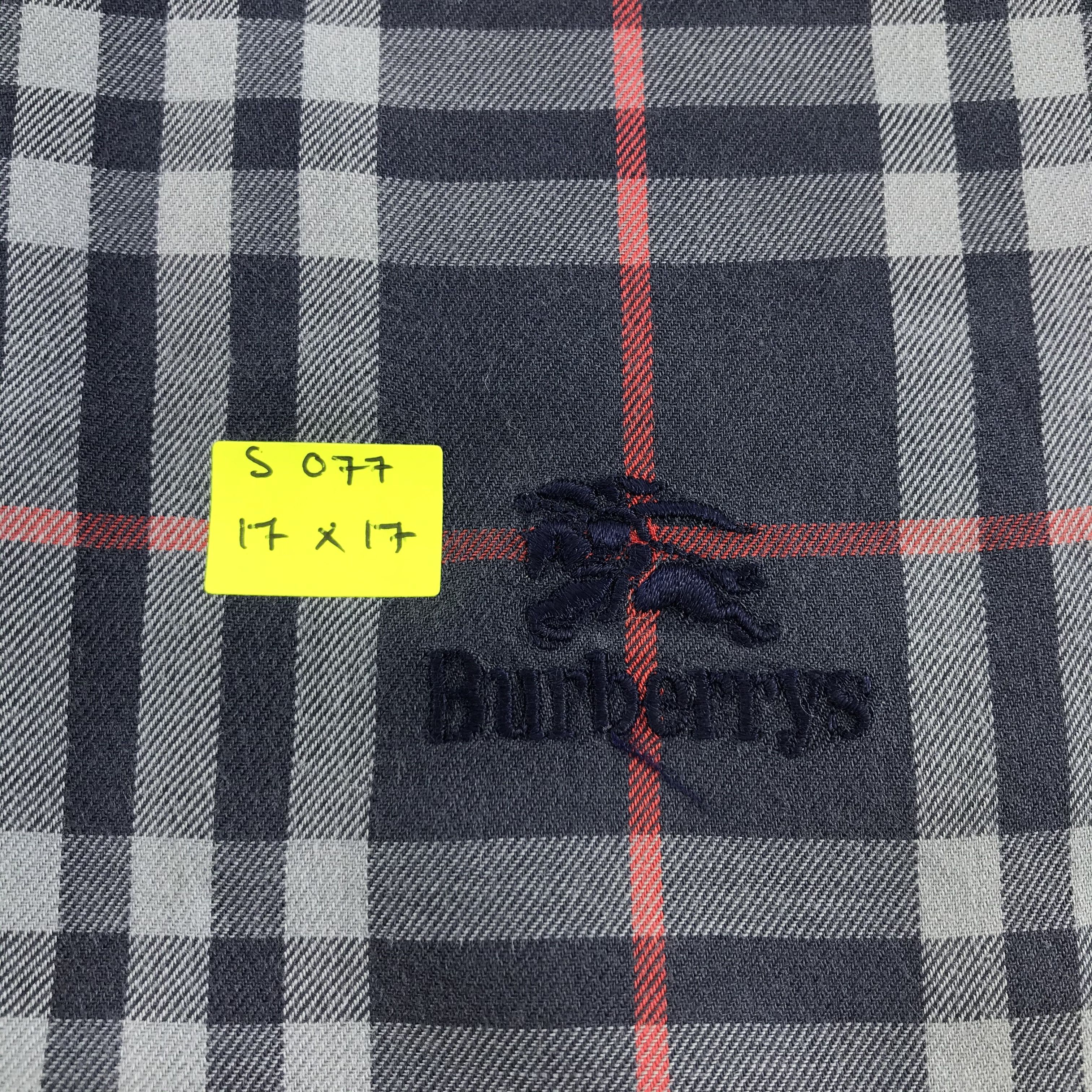 Burberry × Vintage Burberry Bandana / Handkerchief / Neckerchief - S077 Size ONE SIZE - 5 Thumbnail