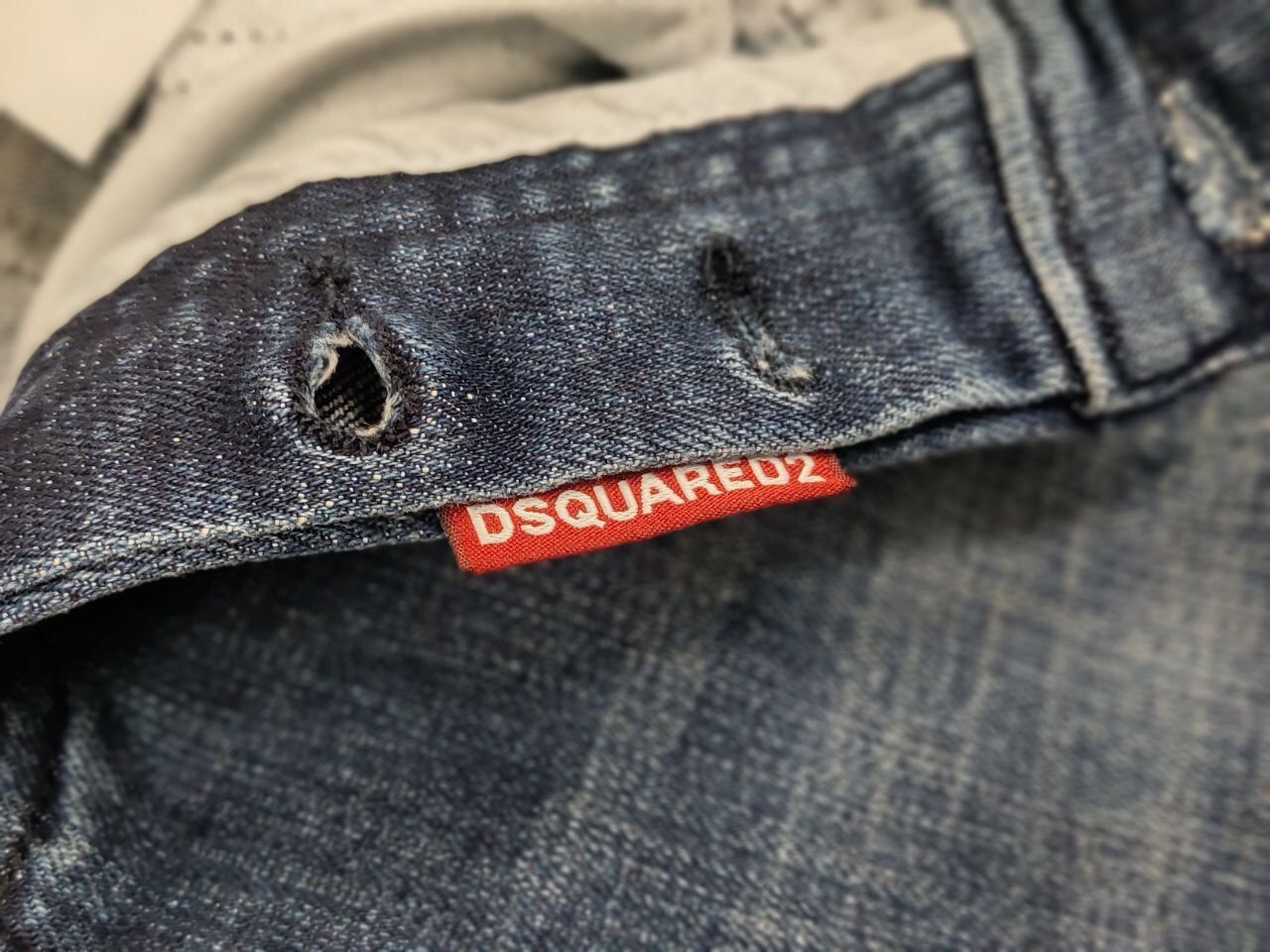 Dsquared2 Dsquared2 authentic Design Distressed logo Denim Jeans Size US 32 / EU 48 - 16 Thumbnail