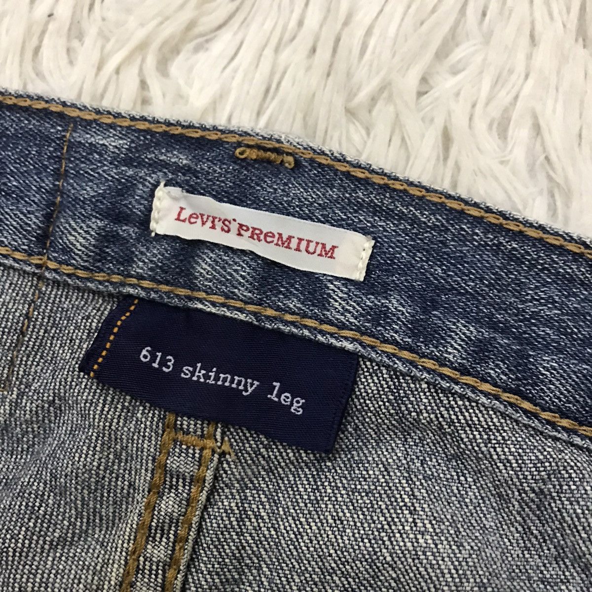 Levi's Vintage Clothing Vintage Levis Lot 613 Skinny Leg Distressed Denim Jeans Size US 29 - 12 Thumbnail
