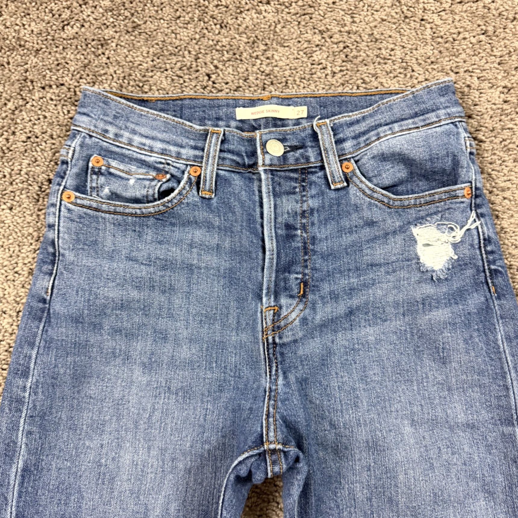 Levi's Levi's Wedgie Fit Jeans Womens 27 Skinny High Rise Button Fly Denim Blue 24x26 Regular Rise Stretch Distressed Cotton Blend 27 Womens Levi's Jeans Size 24" / US 00 / IT 34 - 2 Thumbnail