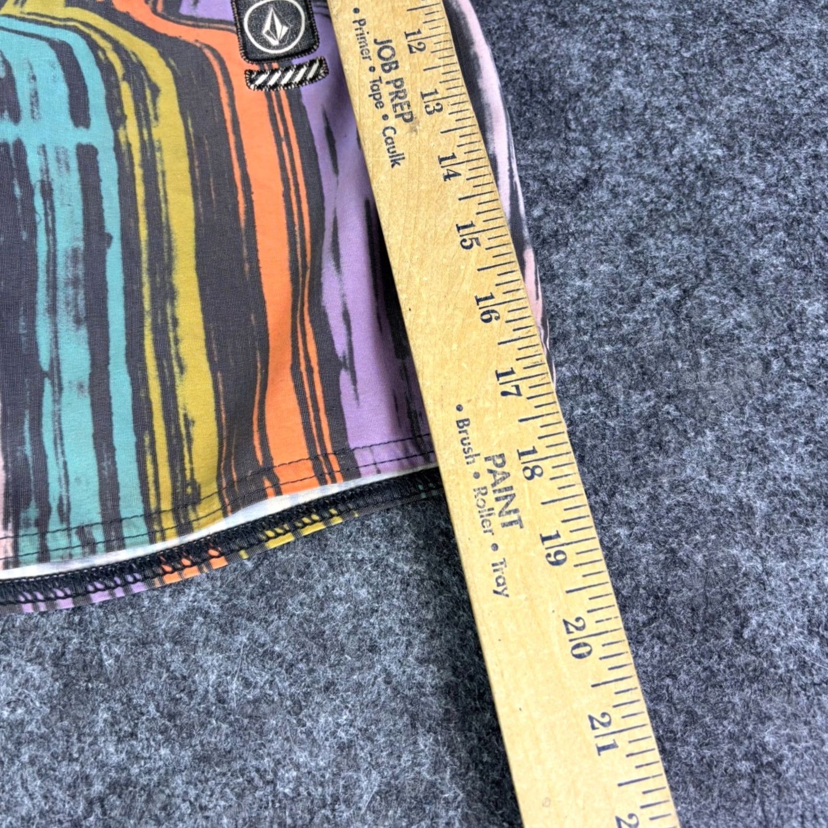 Volcom Volcom Board Shorts Mens 28 Multi Color Psychedelic Wavy Print Surfing Recreational Chevron Pattern Back Pocket Drawstring Pockets Size US 28 / EU 44 - 5 Thumbnail
