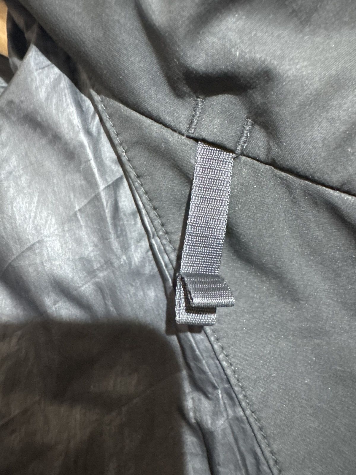 Uniqlo Uniqlo Mens Down Hooded Black Jacket Size S Size US S / EU 44-46 / 1 - 20 Thumbnail