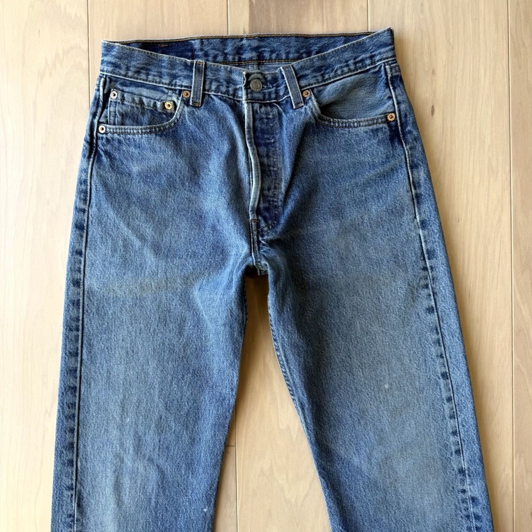 Levi's VINTAGE Levi's 501 Jeans 29 Blue 90s Medium Wash Made USA Workwear Non Selvedge Mens Jeans Regular Size US 29 - 3 Thumbnail