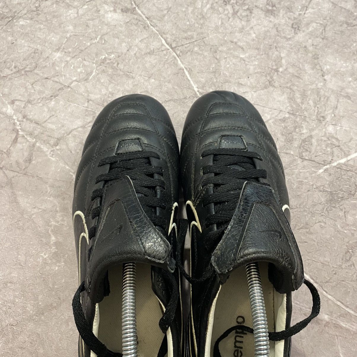 Nike VINTAGE NIKE TIEMPO MYSTIC II FG R10 FOOTBALL BOOTS Size US 10.5 / EU 43-44 - 12 Thumbnail