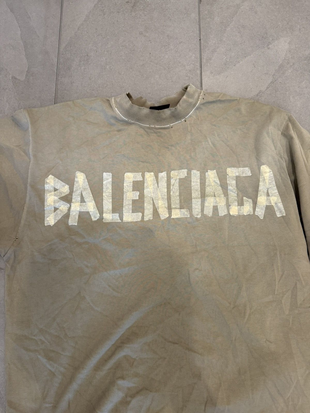 Balenciaga Balenciaga Tape Type T shirt Size US XS / EU 42 / 0 - 3 Thumbnail