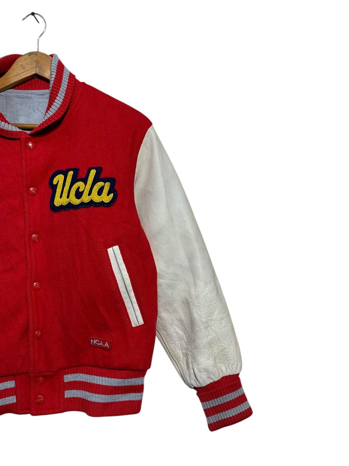 NCAA 🔥VTG NCAA UCLA WOOL/LEATHER VARSITY JACKETS Size US M / EU 48-50 / 2 - 3 Thumbnail
