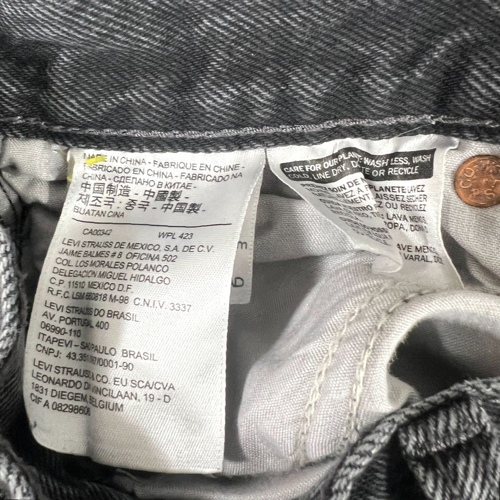 Levi's Levi's Selvedge Shorts Womens 25 Black Denim Size 42" / US 20 - 4 Thumbnail