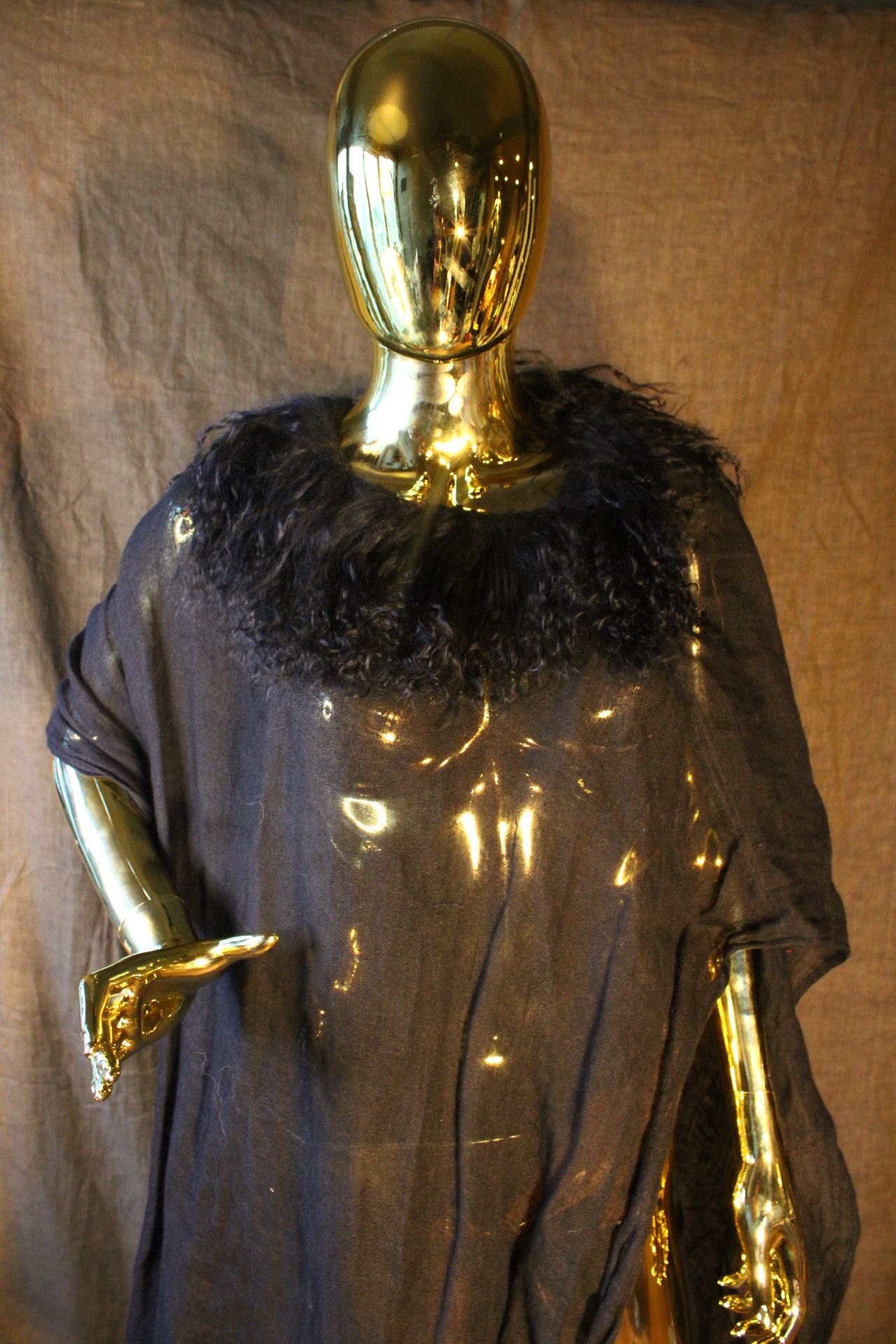 Other Black linen Poncho with real Mongolian Fur Neckline Size US XS / EU 42 / 0 - 5 Thumbnail