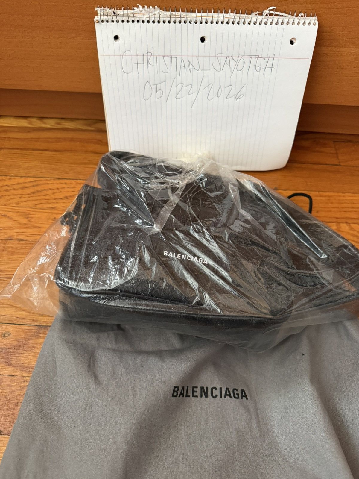 Balenciaga Balenciaga Army pouch strap bag/ messenger leather bag Size ONE SIZE - 14 Thumbnail