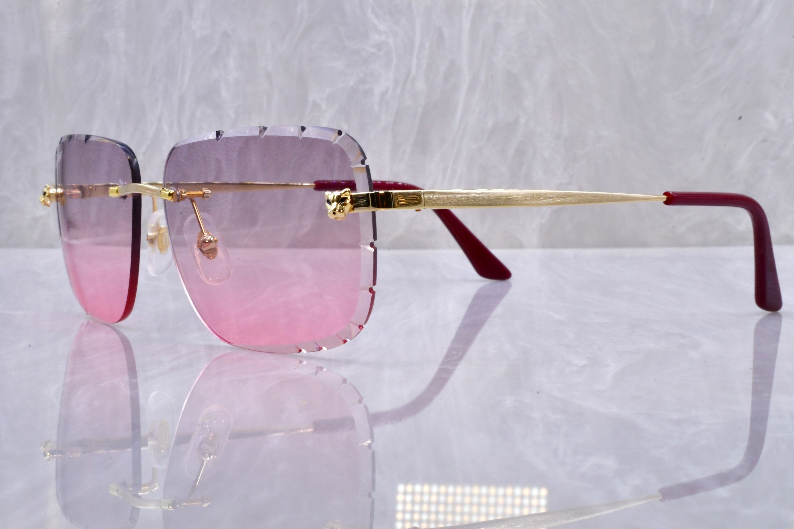 Cartier Cartier Panther Diamond cut gradient big c decor glasses Size ONE SIZE - 3 Thumbnail
