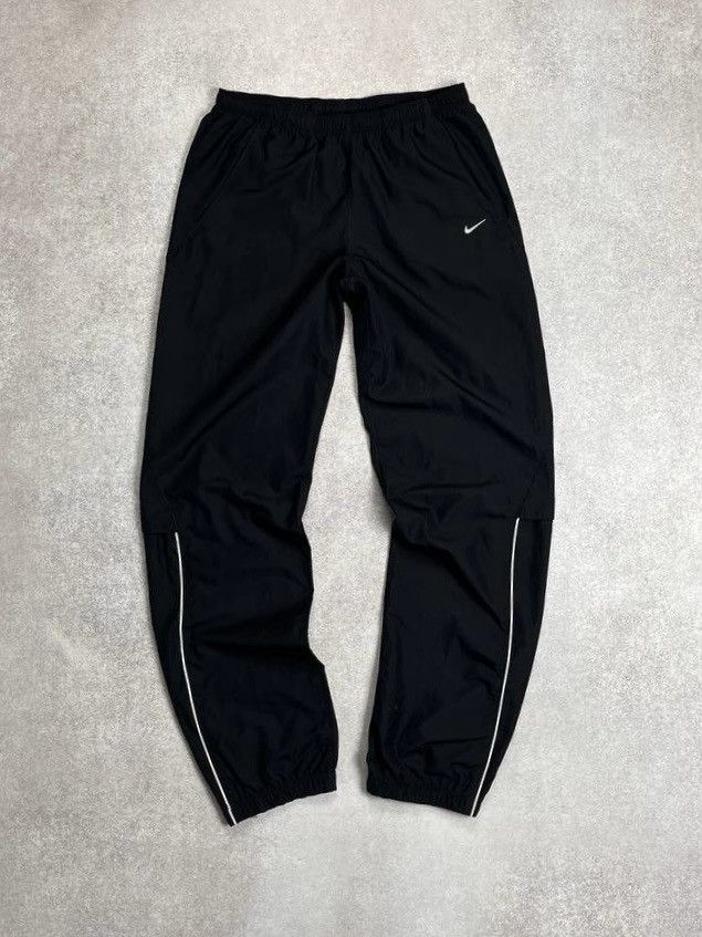 Nike Vintage Nike Swoosh Baggy Nylon Track Pants Y2K S Size US 31 - 1 Thumbnail