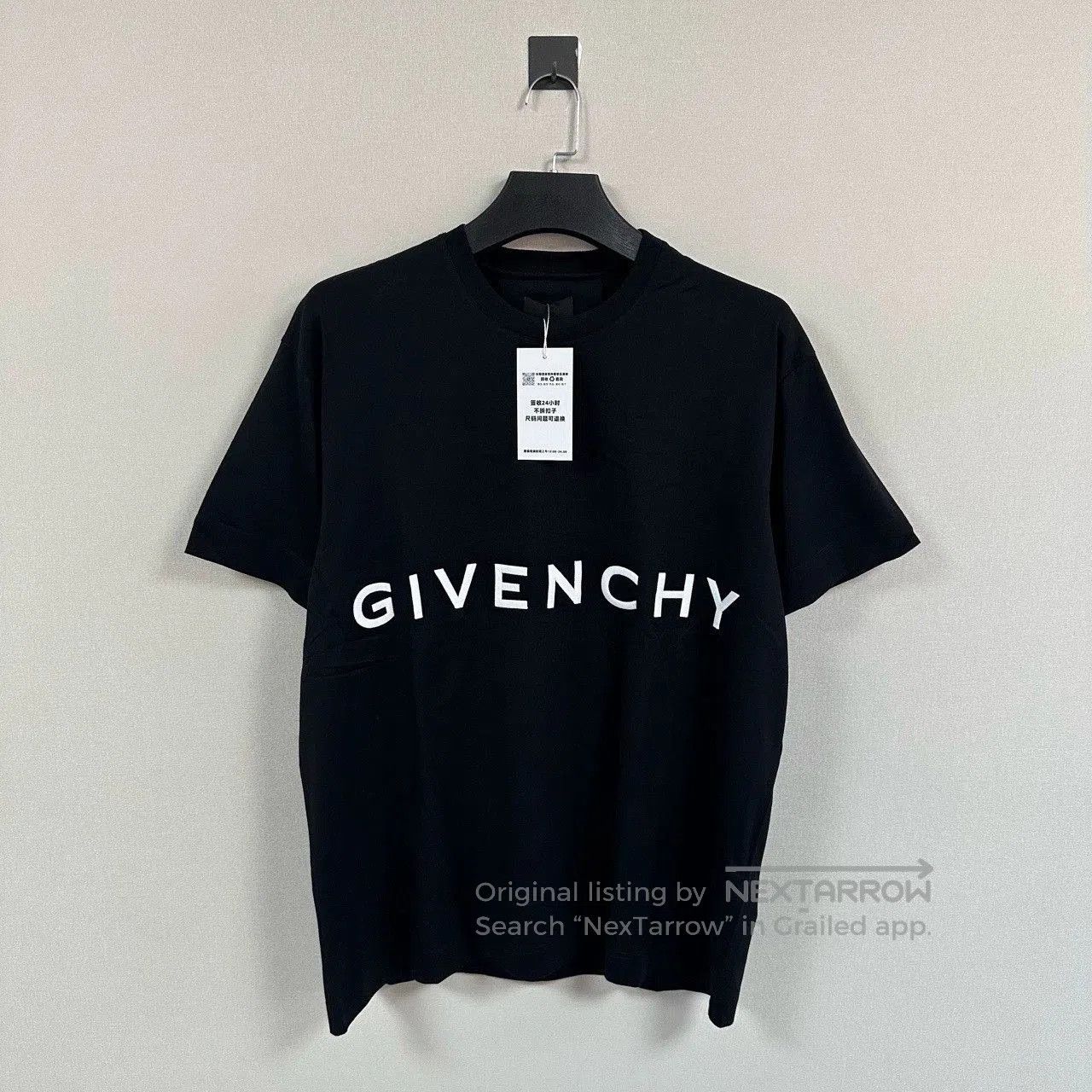 Givenchy givenchy black embroidered short sleeve t. Size US XL / EU 56 / 4 - 1 Thumbnail