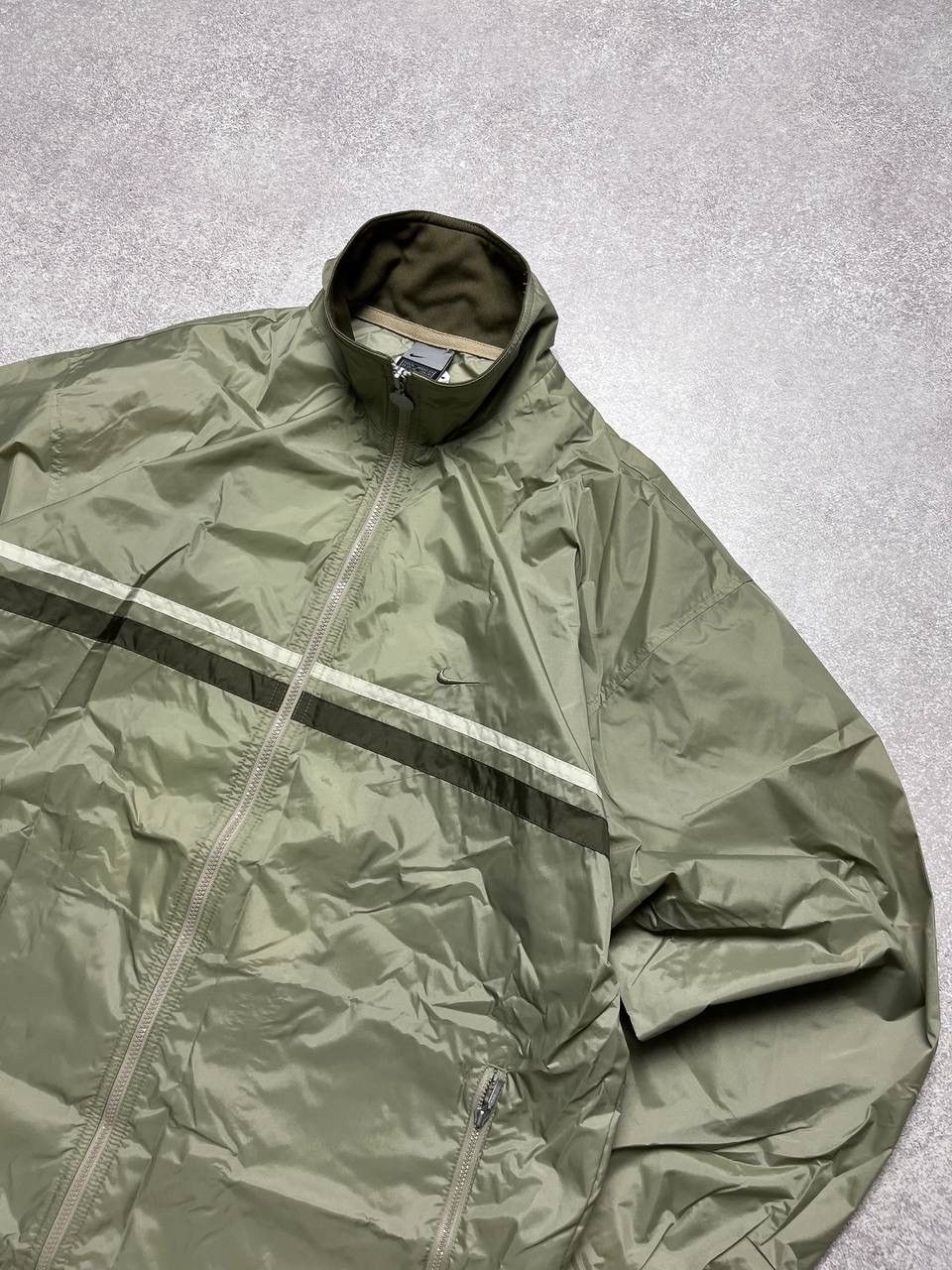 Nike × Vintage Vintage Nike Swoosh Nylon Olympic Jacket M Size US M / EU 48-50 / 2 - 2 Thumbnail