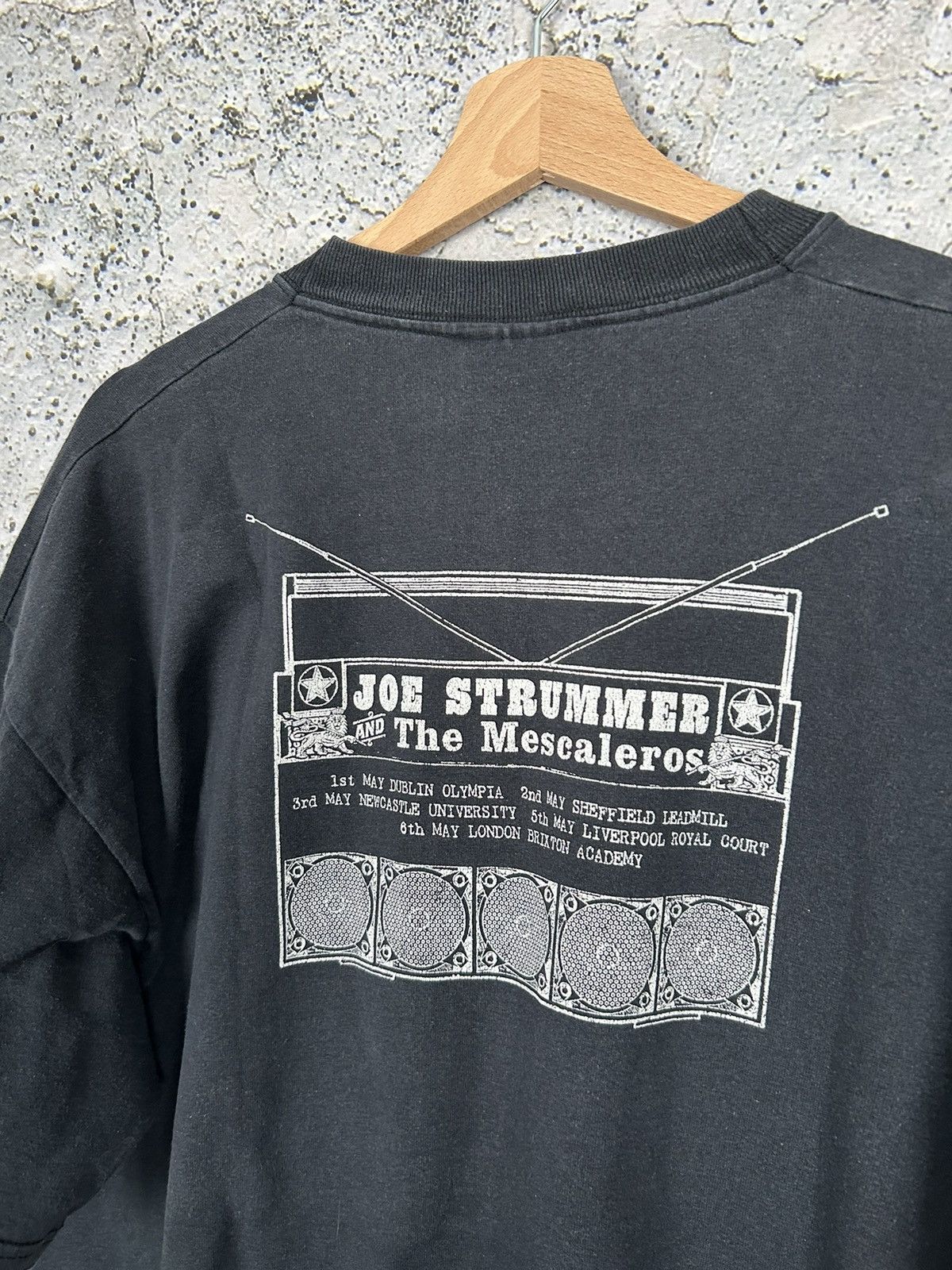 Band Tees Vintage Joe Strummer and The Mescaleros Band Tee The Clash Size US XL / EU 56 / 4 - 5 Thumbnail