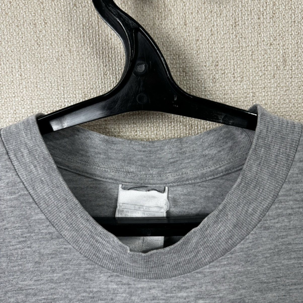 Nike × Vintage Vintage Nike 90s T shirt Centre Logo Gray XL Streetwear Size US XL / EU 56 / 4 - 12 Thumbnail
