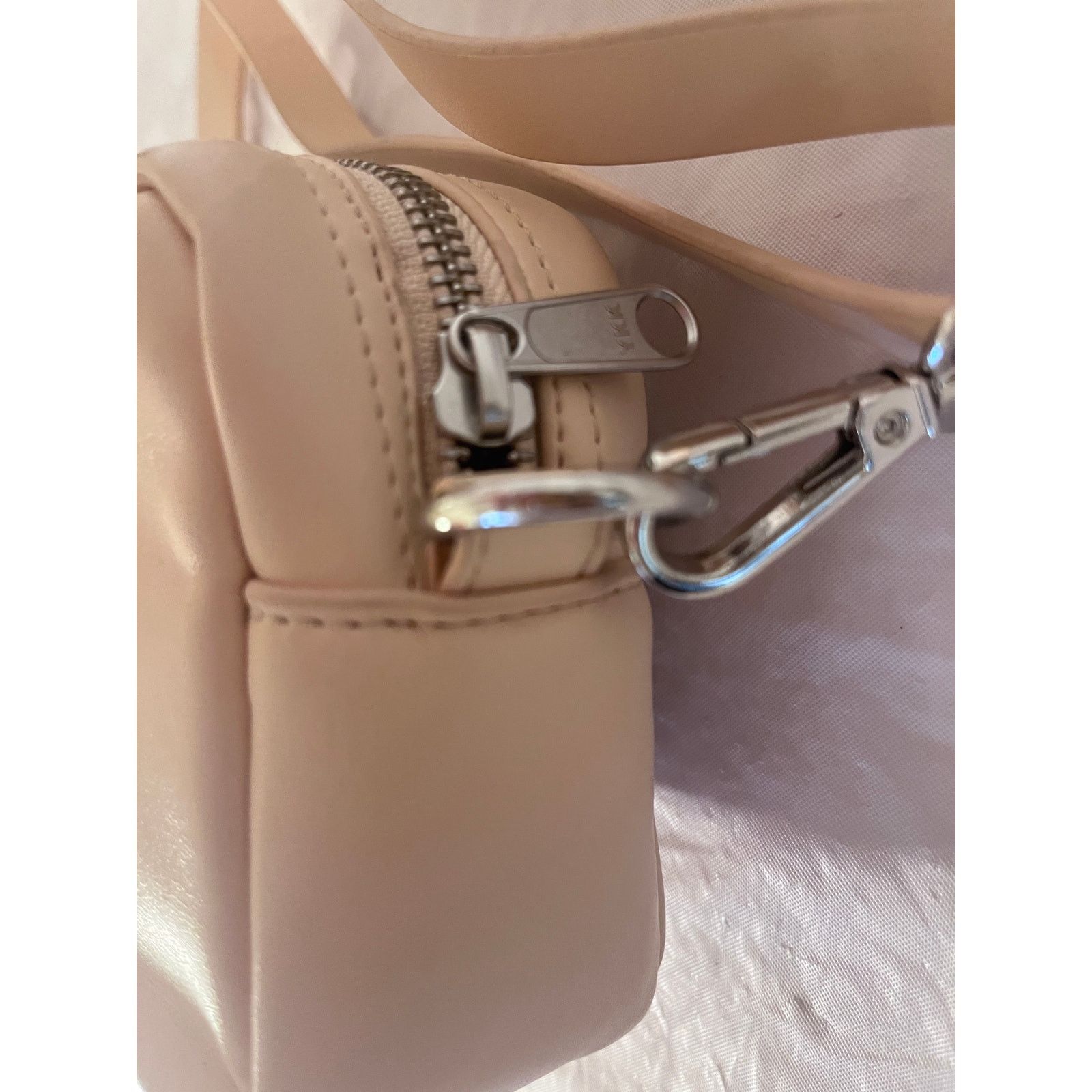 Levi's Levi’s Sally Camera Crossbody Bag Peach Cream Size ONE SIZE - 7 Thumbnail